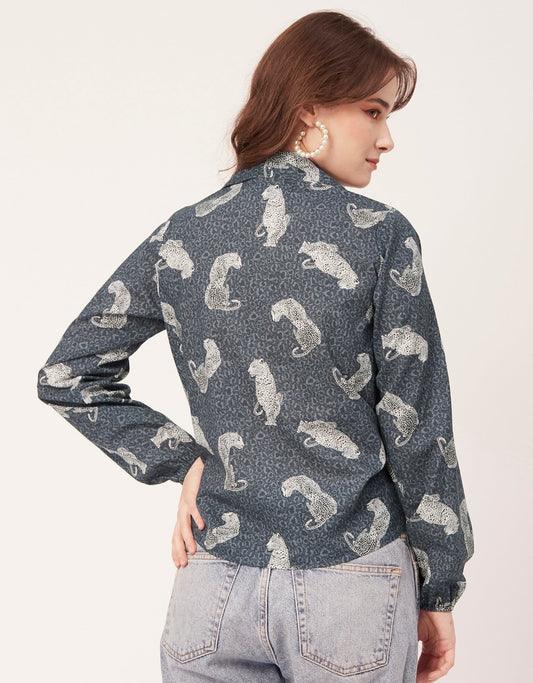 Full Sleeve Knot Crop Top