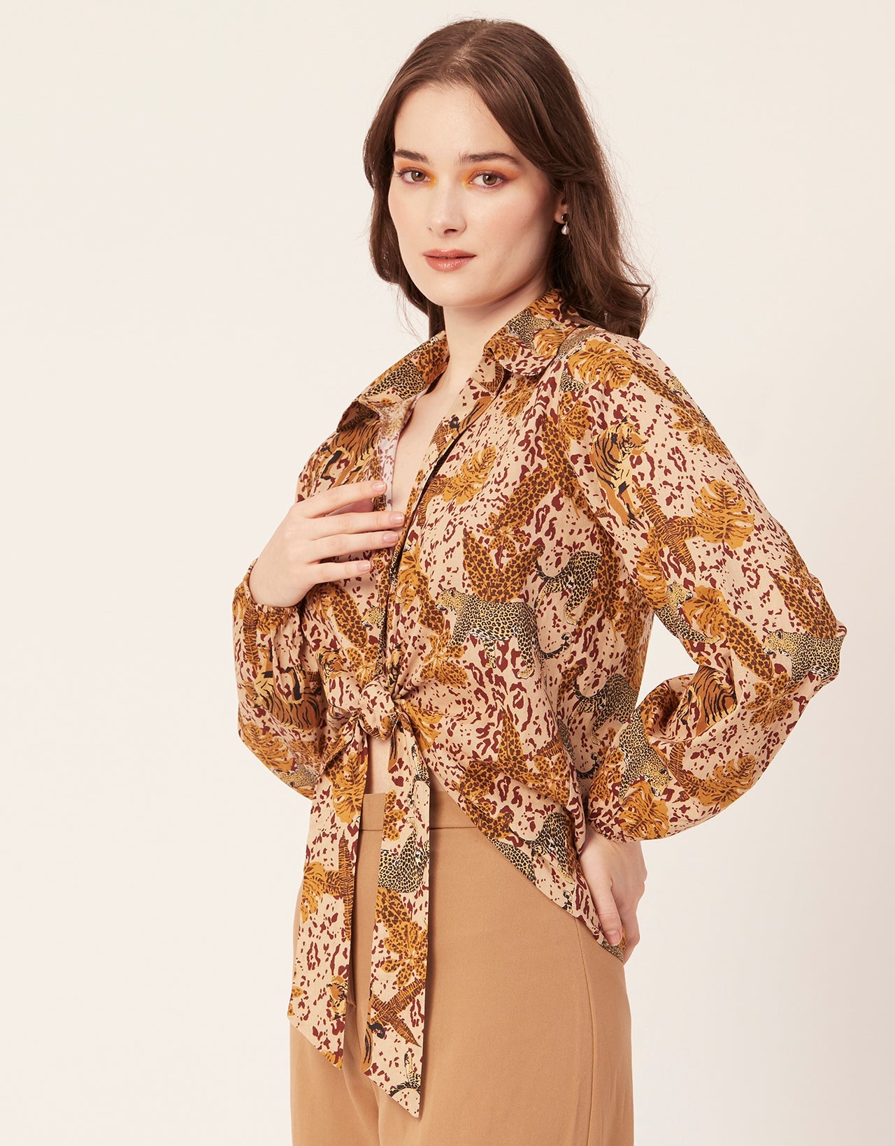 Full Sleeve Knot Crop Top