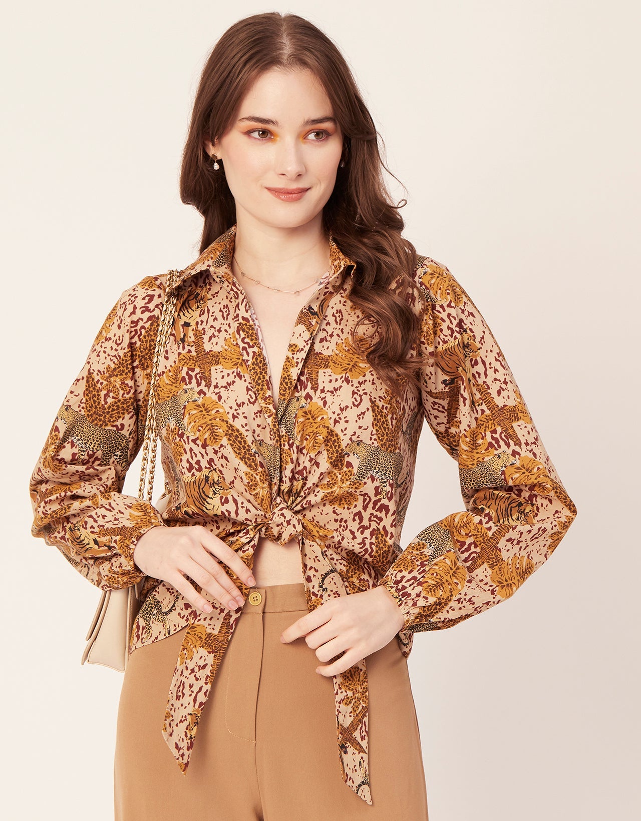 Full Sleeve Knot Crop Top