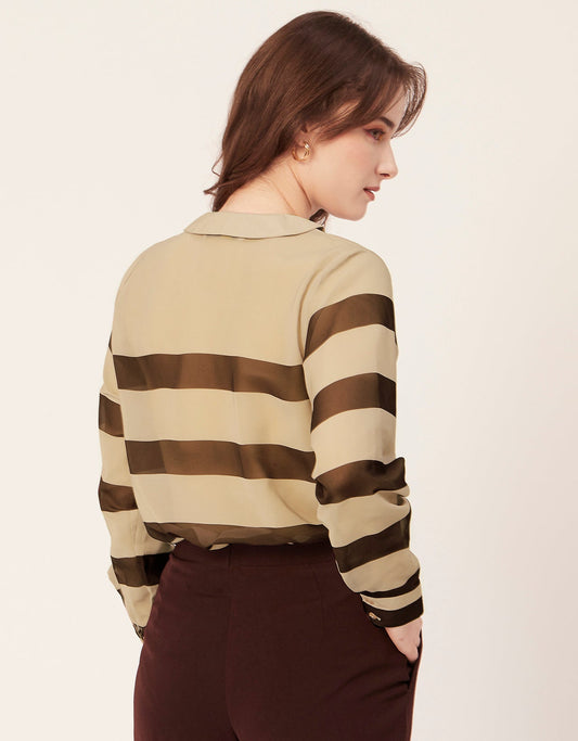 Printed Peter Pan Collar Shirt