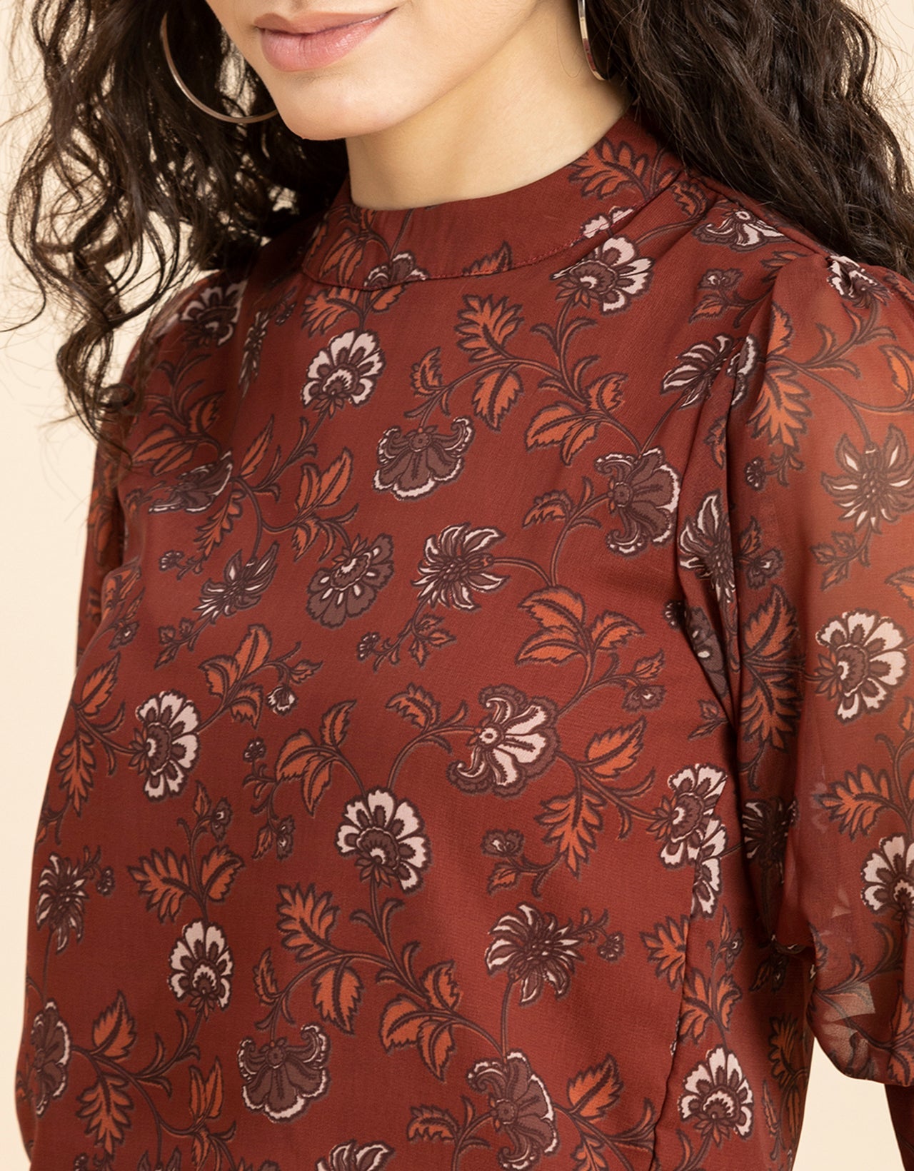 Turtle Neck Quarter Sleeves