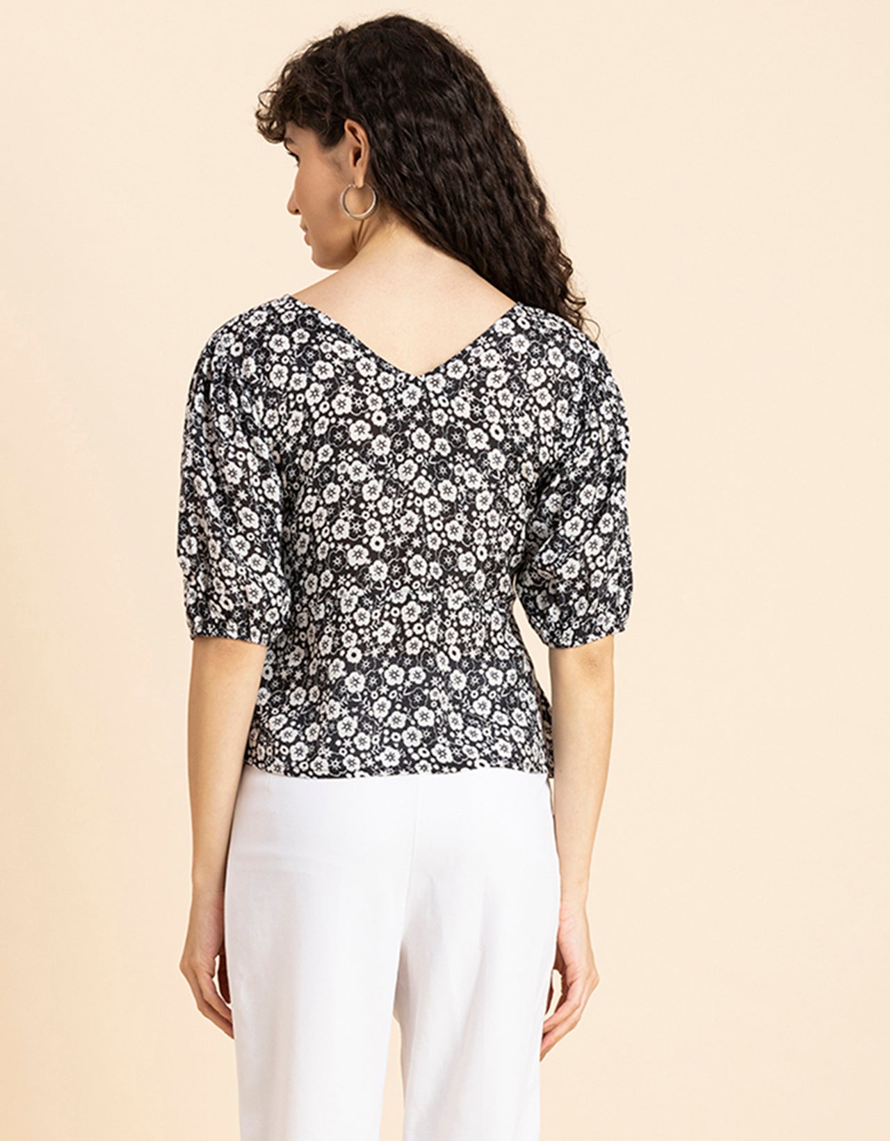 V-Neck Puff Sleeves Top