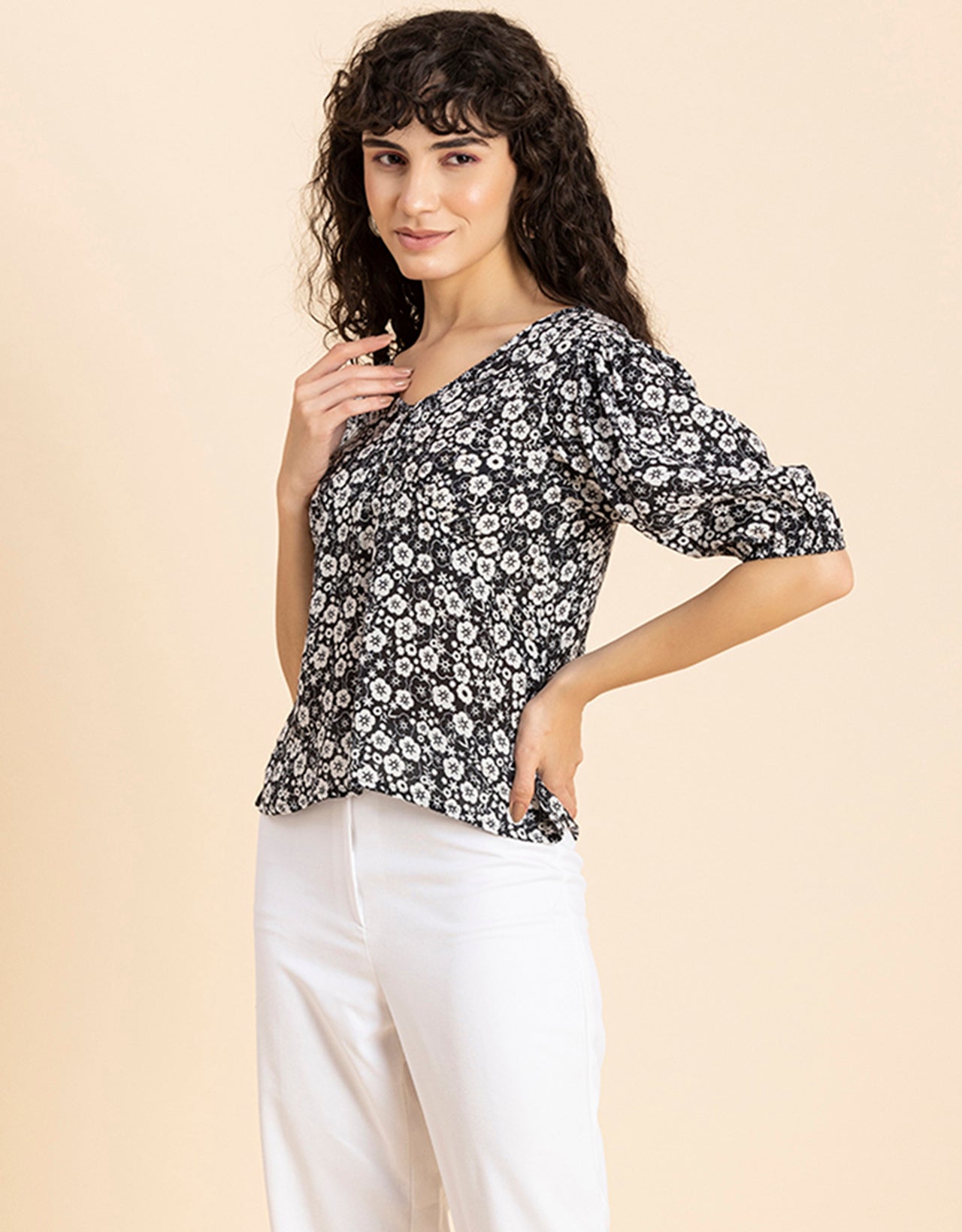 V-Neck Puff Sleeves Top