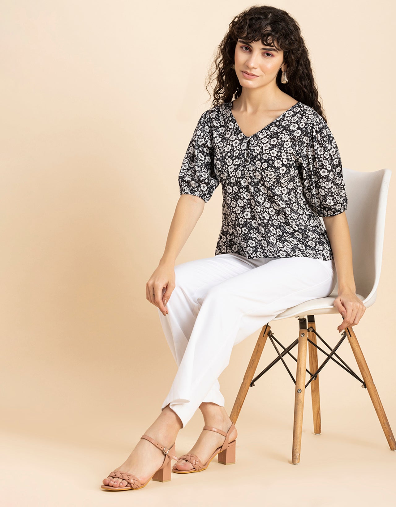 V-Neck Puff Sleeves Top