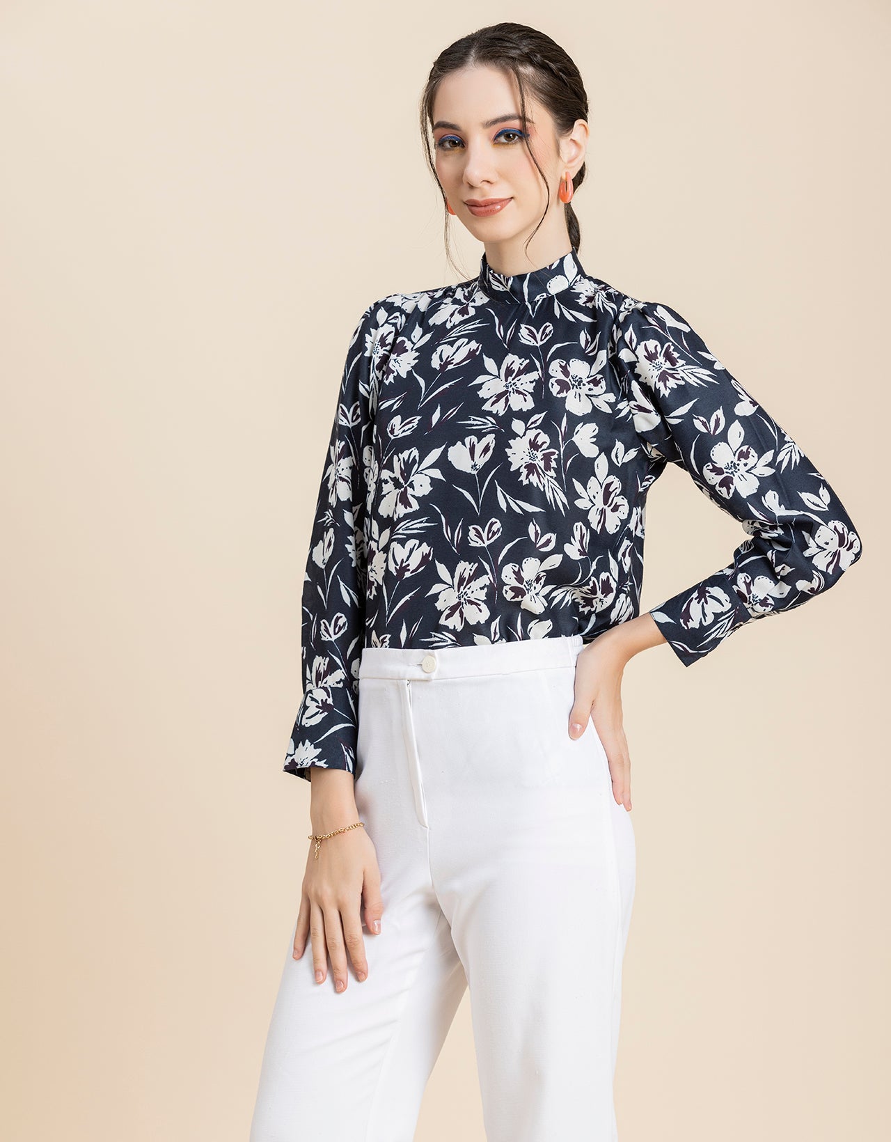 Ban Collar Long Cuff Top