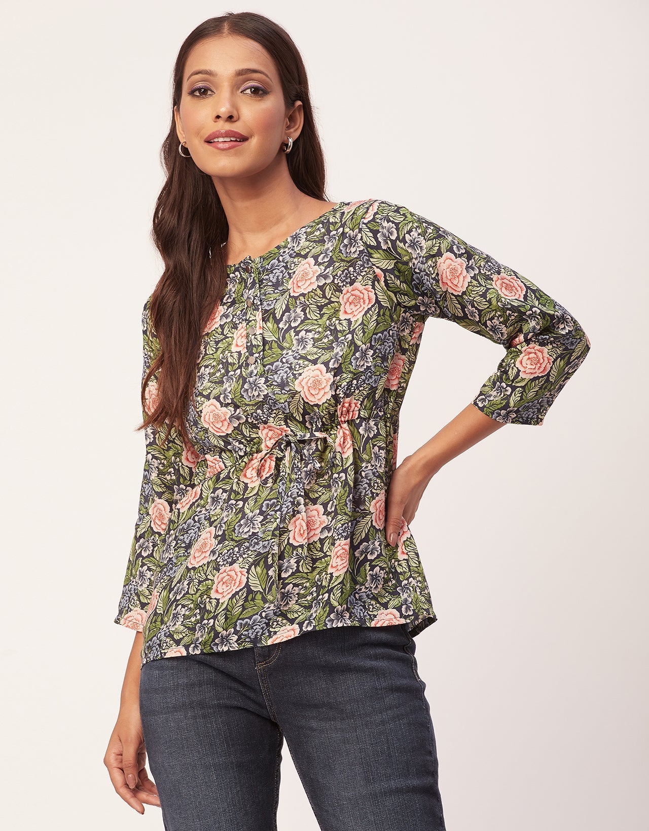 Tie-Up Quarter Sleeves Top