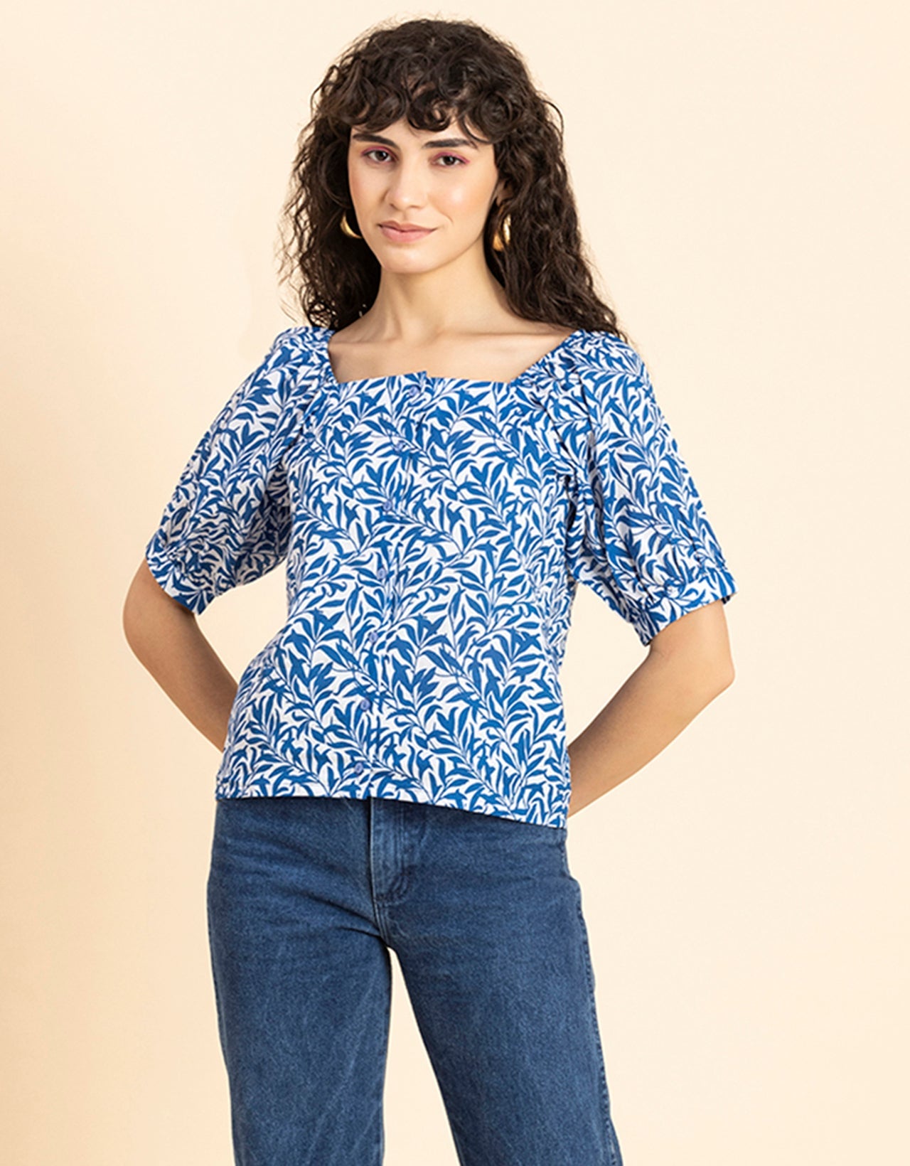 Square Neck Puffed Sleeves