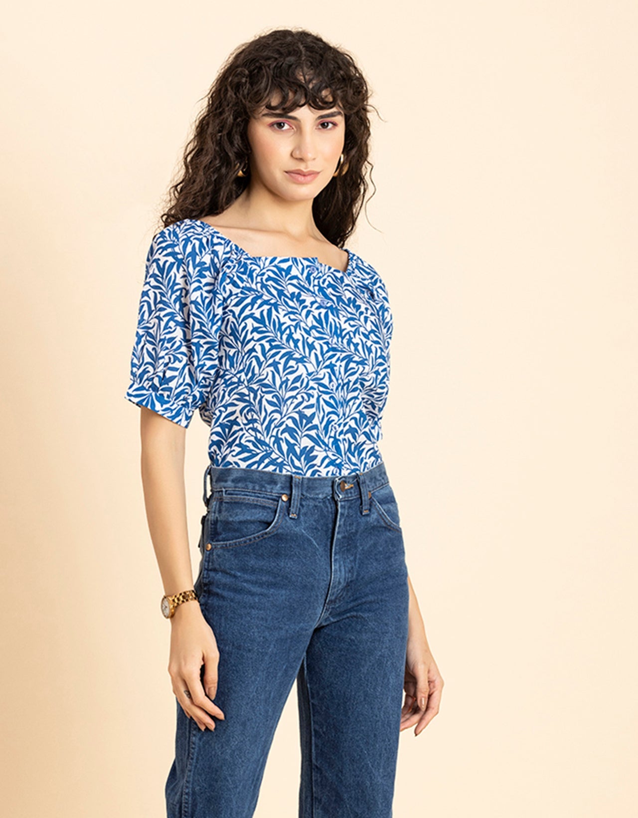 Square Neck Puffed Sleeves