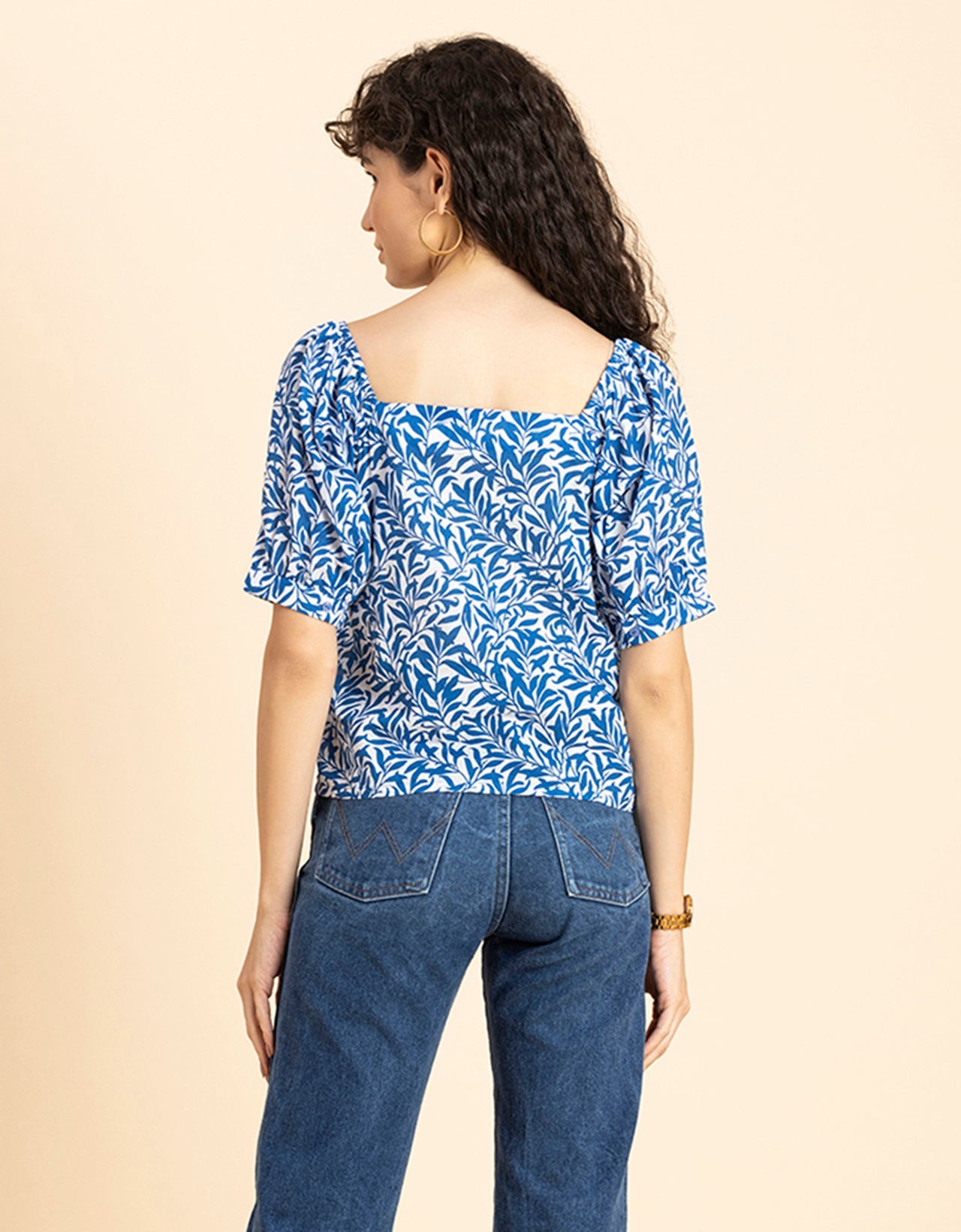 Square Neck Puffed Sleeves
