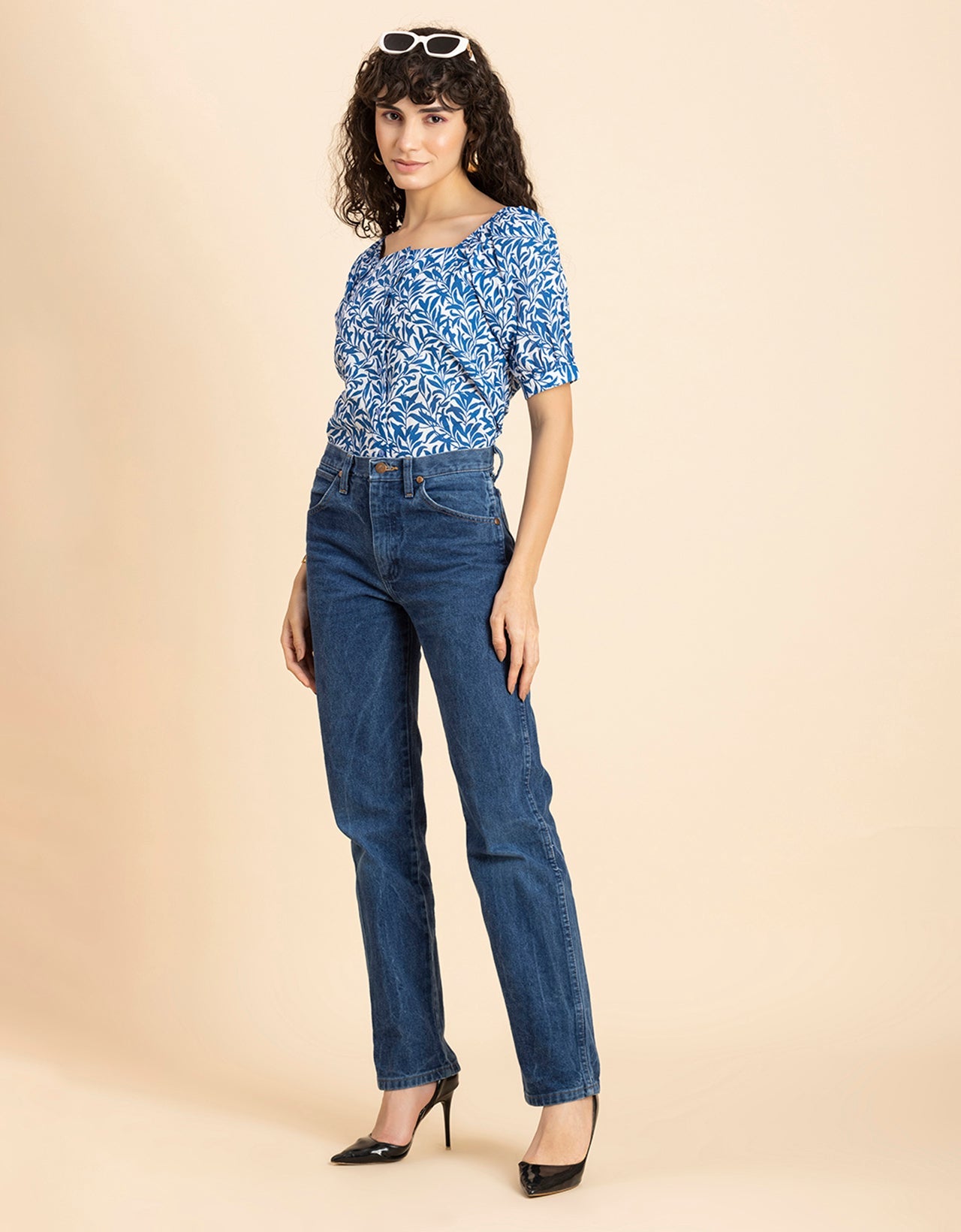 Square Neck Puffed Sleeves