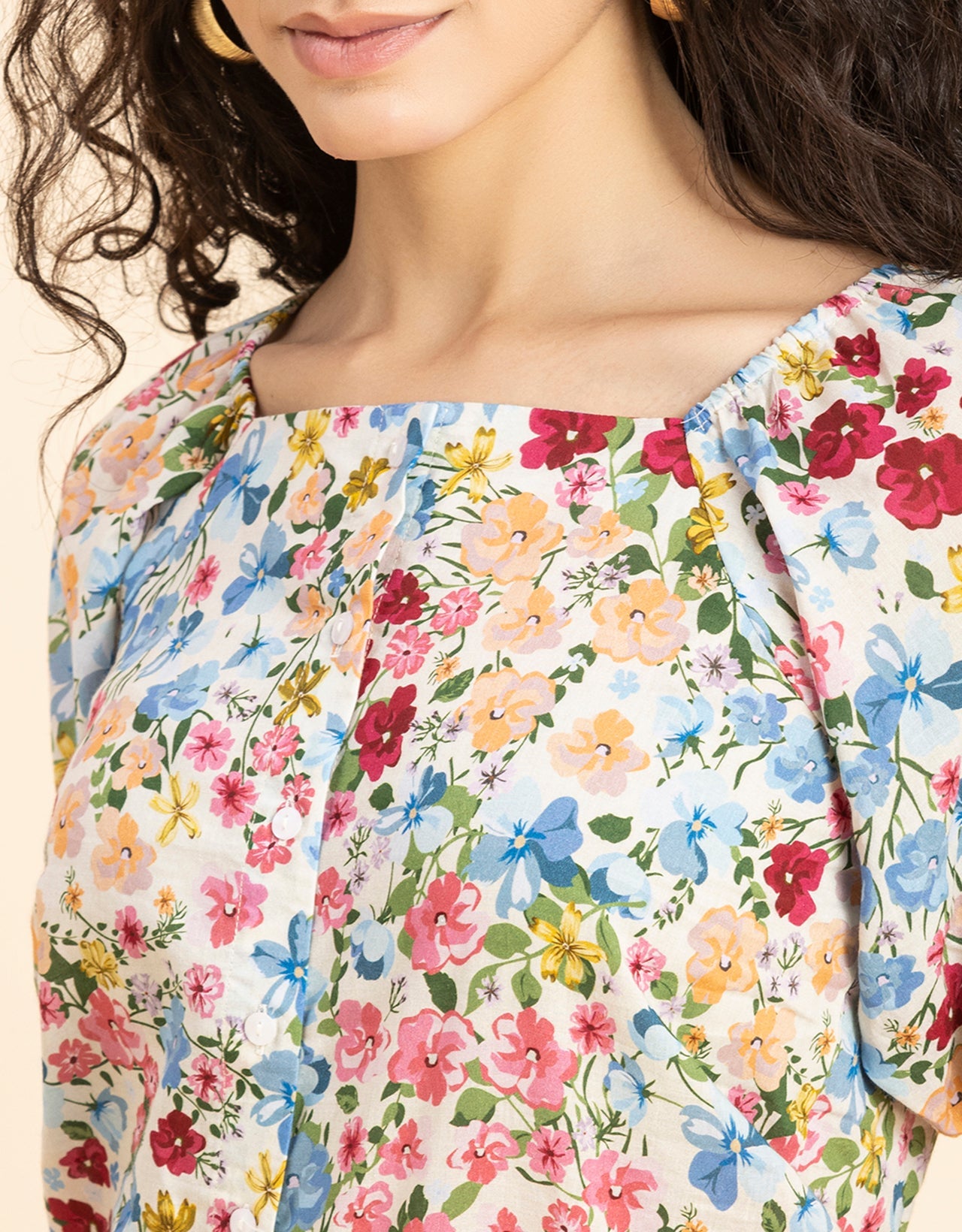 Square Neck Puffed Sleeves