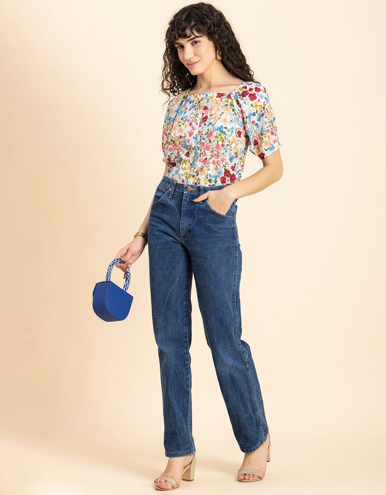 Square Neck Puffed Sleeves