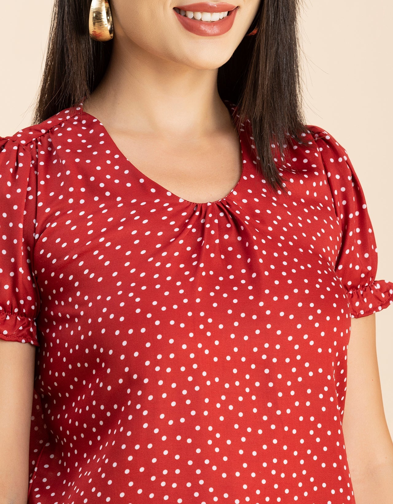 Round Neck Puffed Sleeves