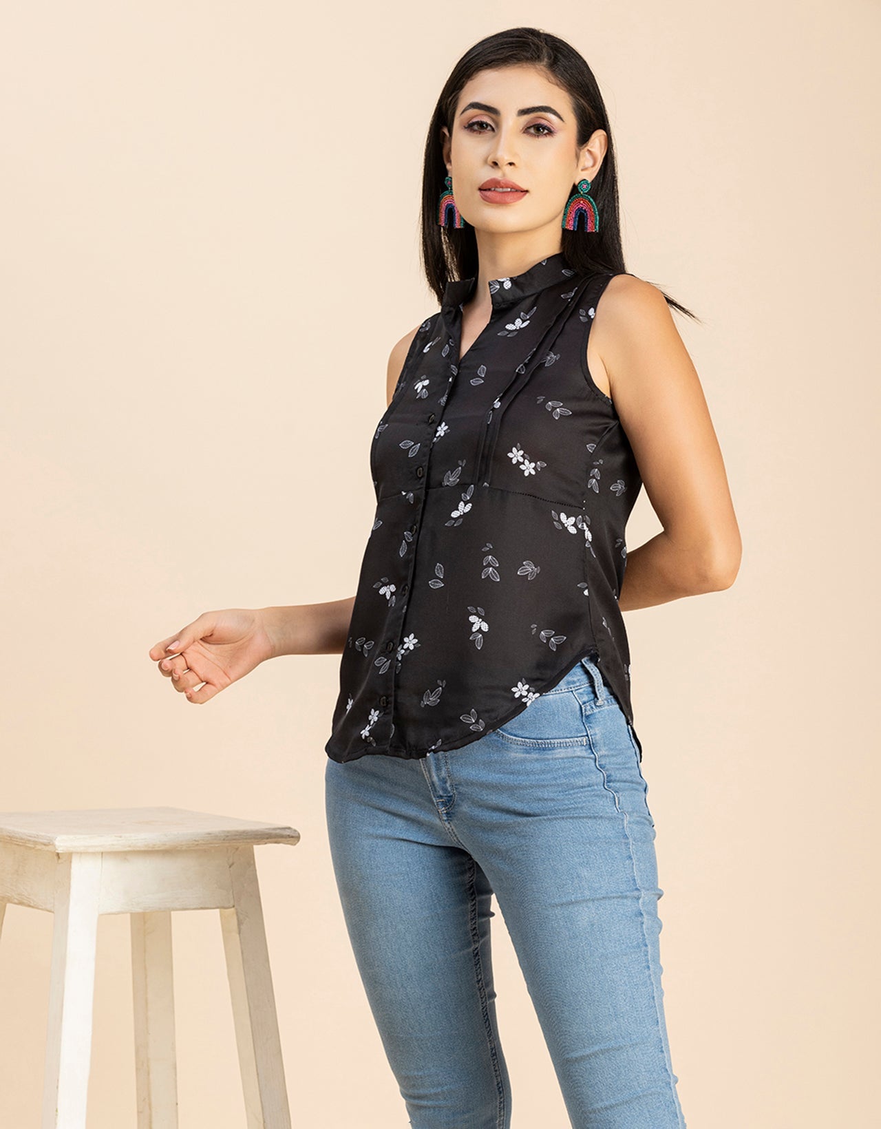 Mandarin Collar Sleeveless