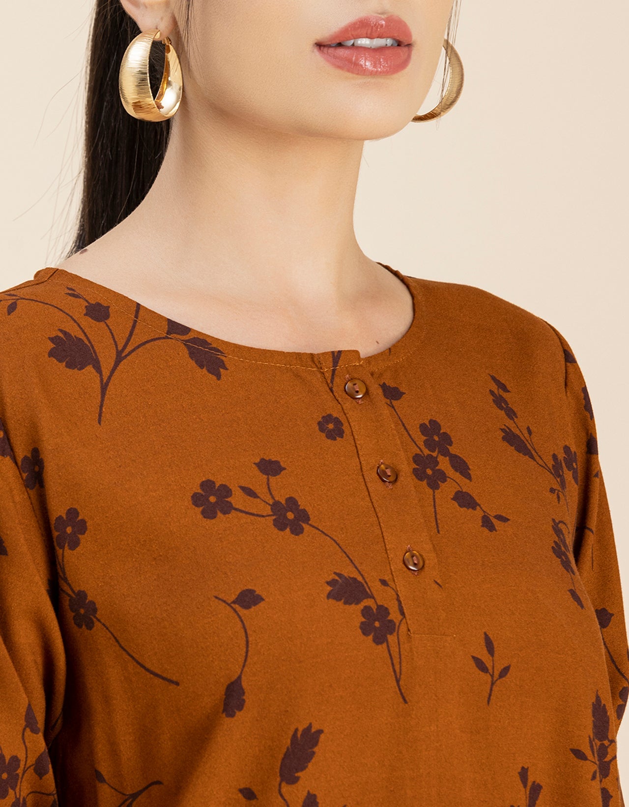 Round Neck Button Placket