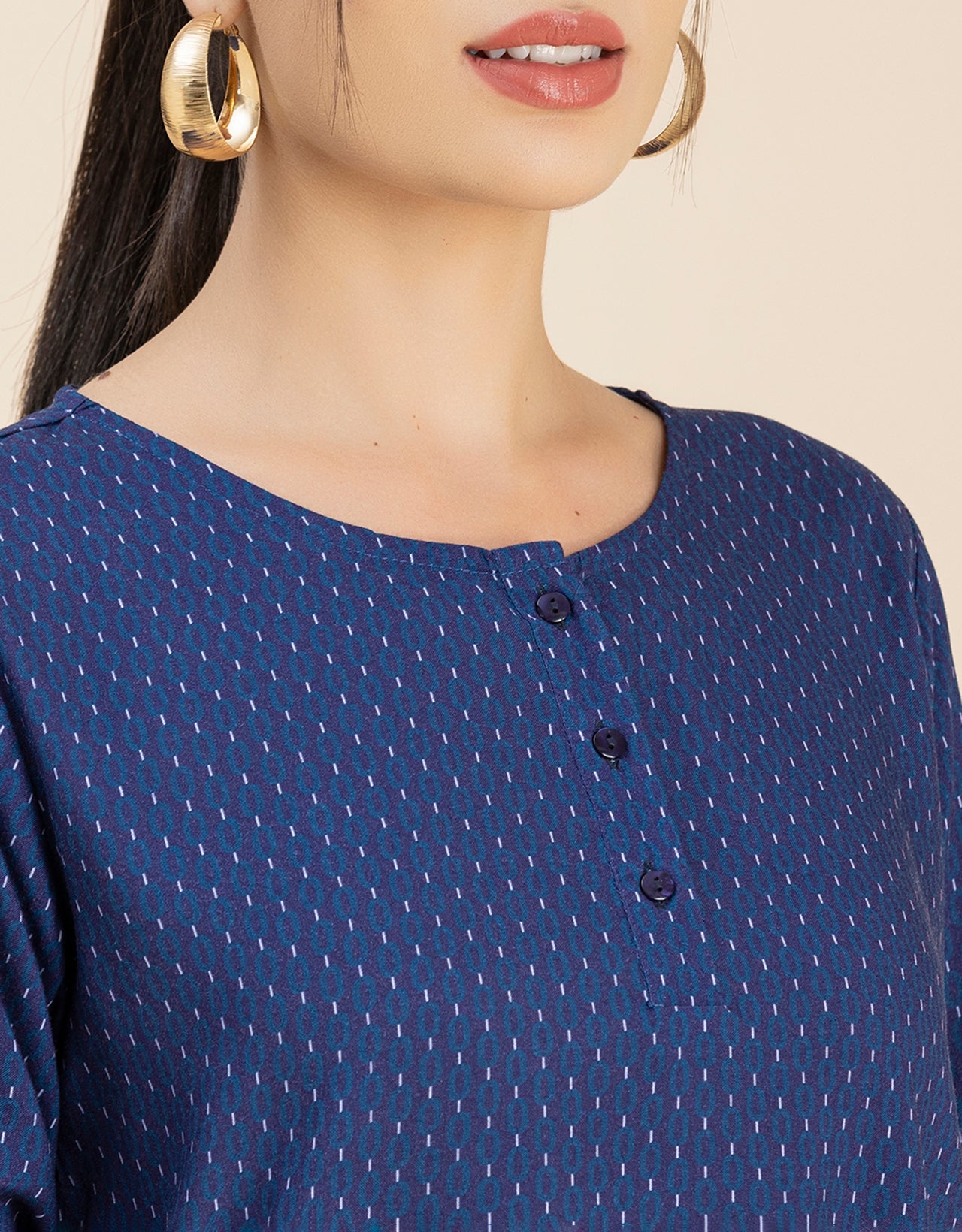 Round Neck Button Placket