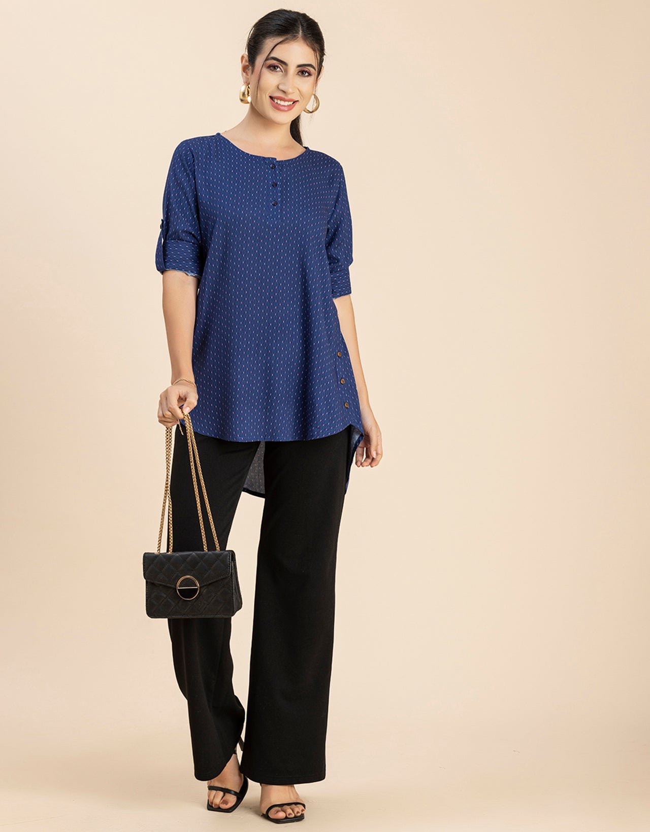 Round Neck Button Placket