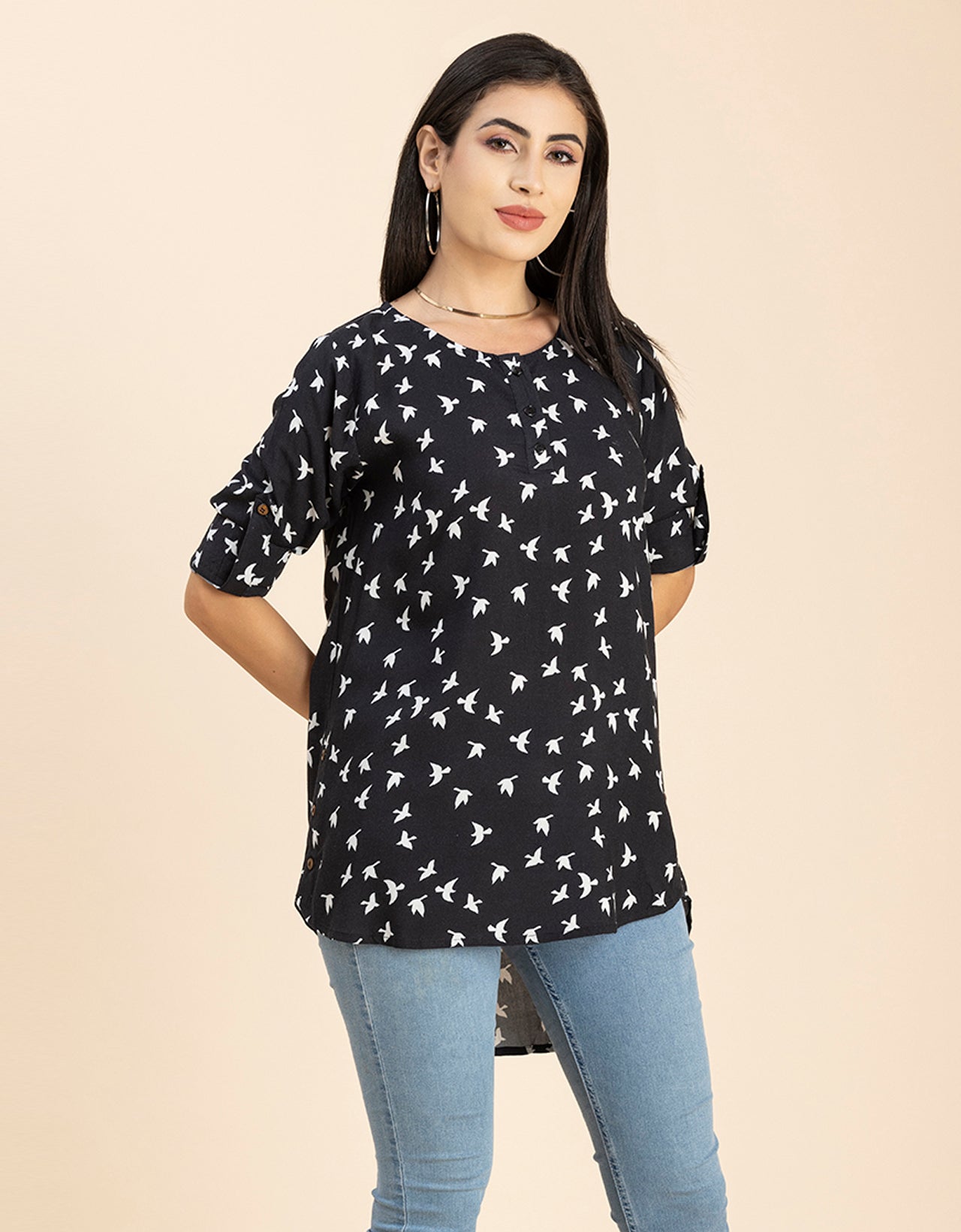 Round Neck Button Placket