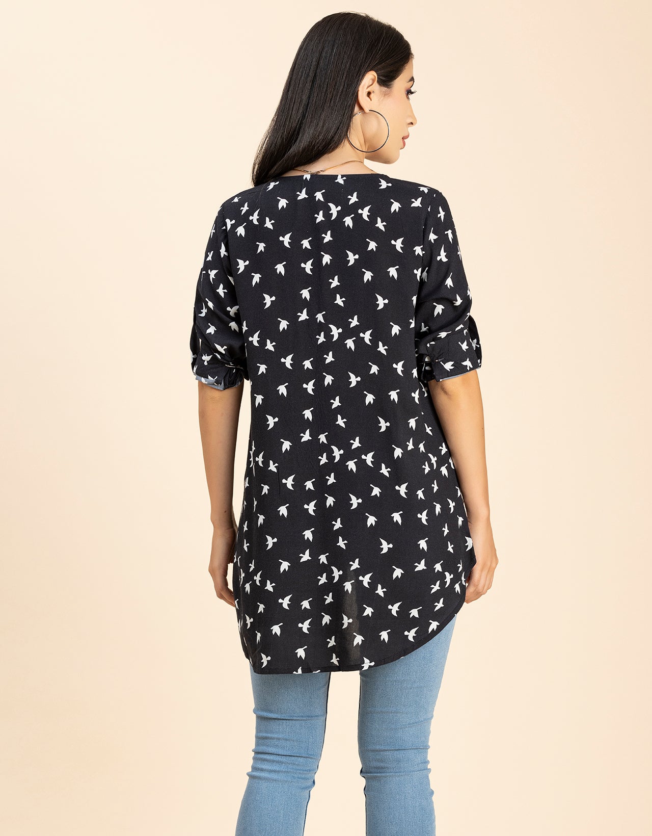 Round Neck Button Placket