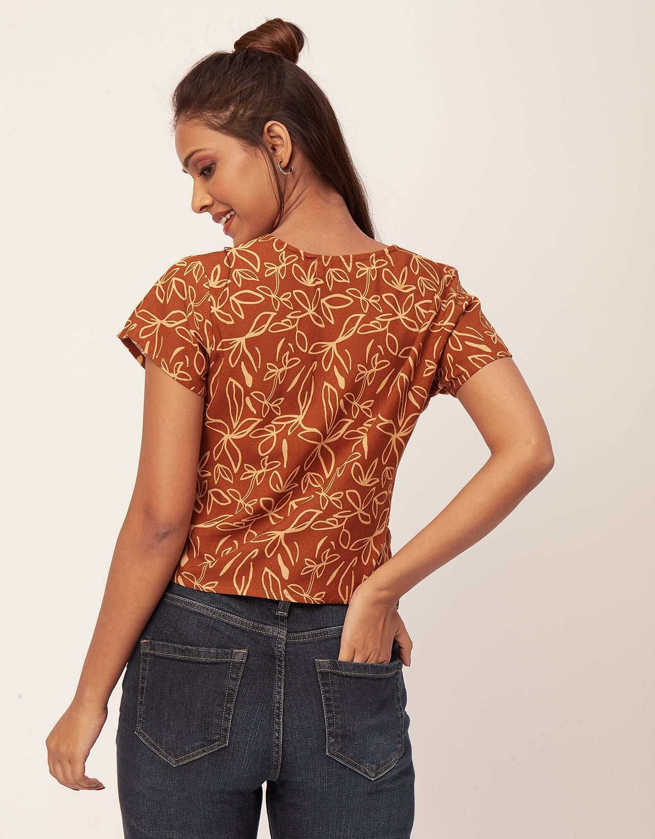 Short Sleeve V-Neck Crop