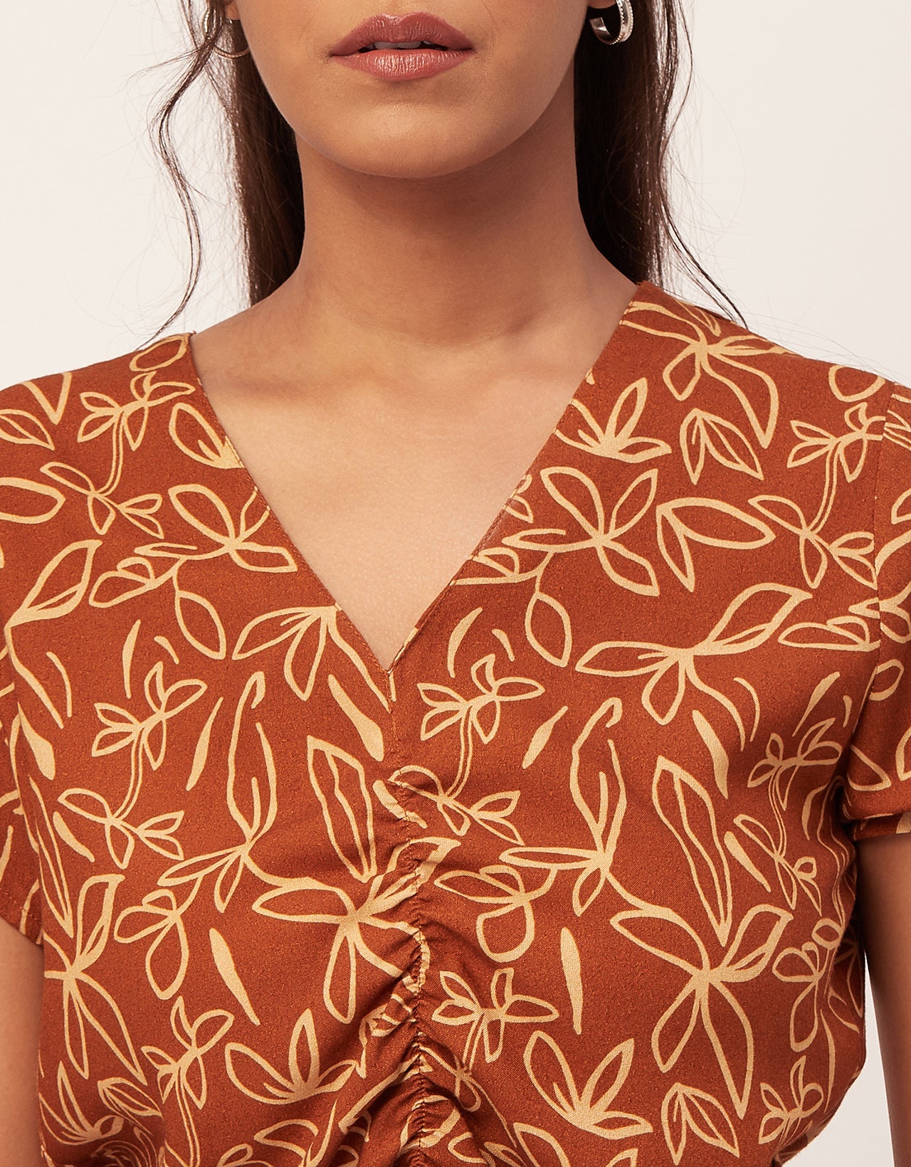 Short Sleeve V-Neck Crop