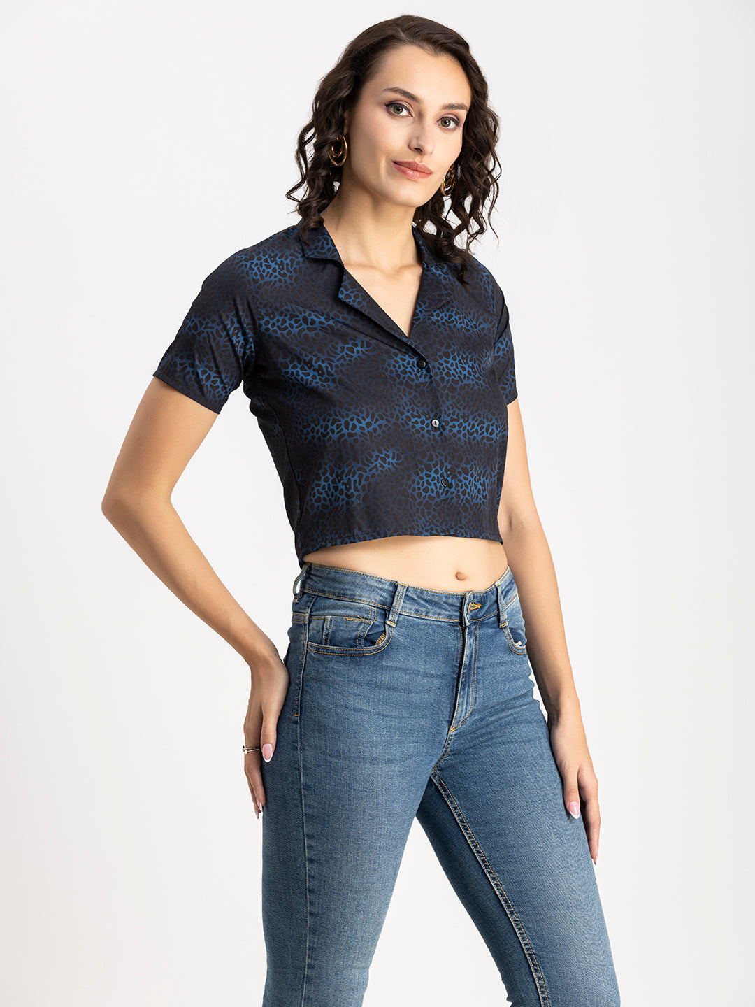 Crop Shirt Buttoned