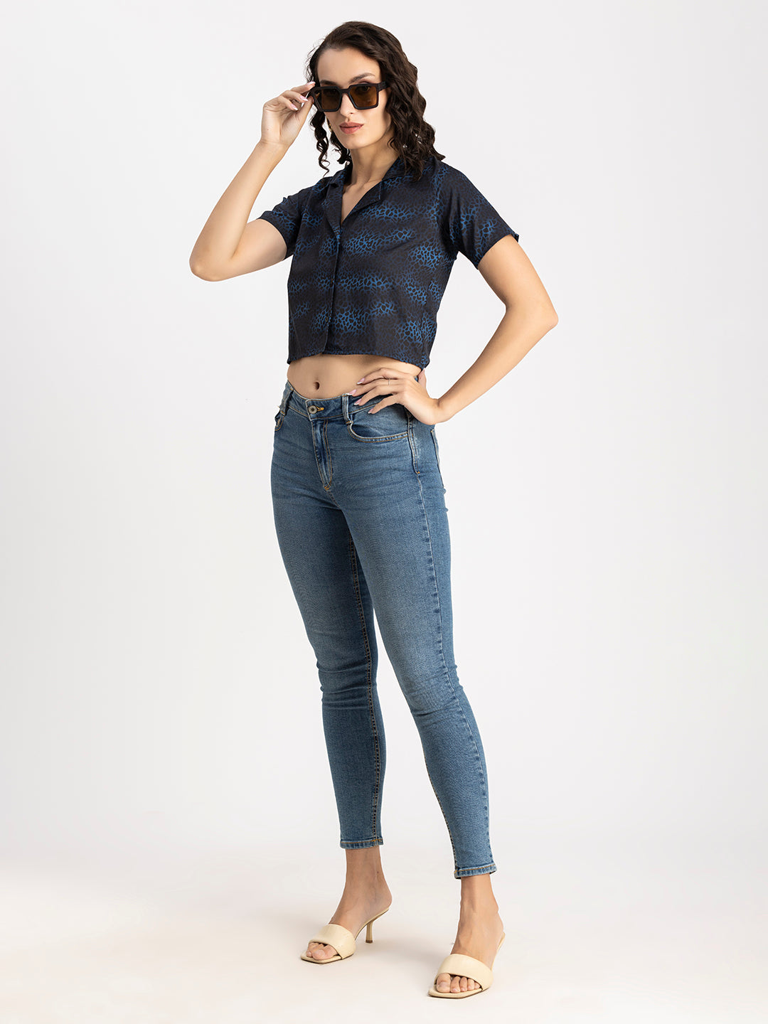 Crop Shirt Buttoned