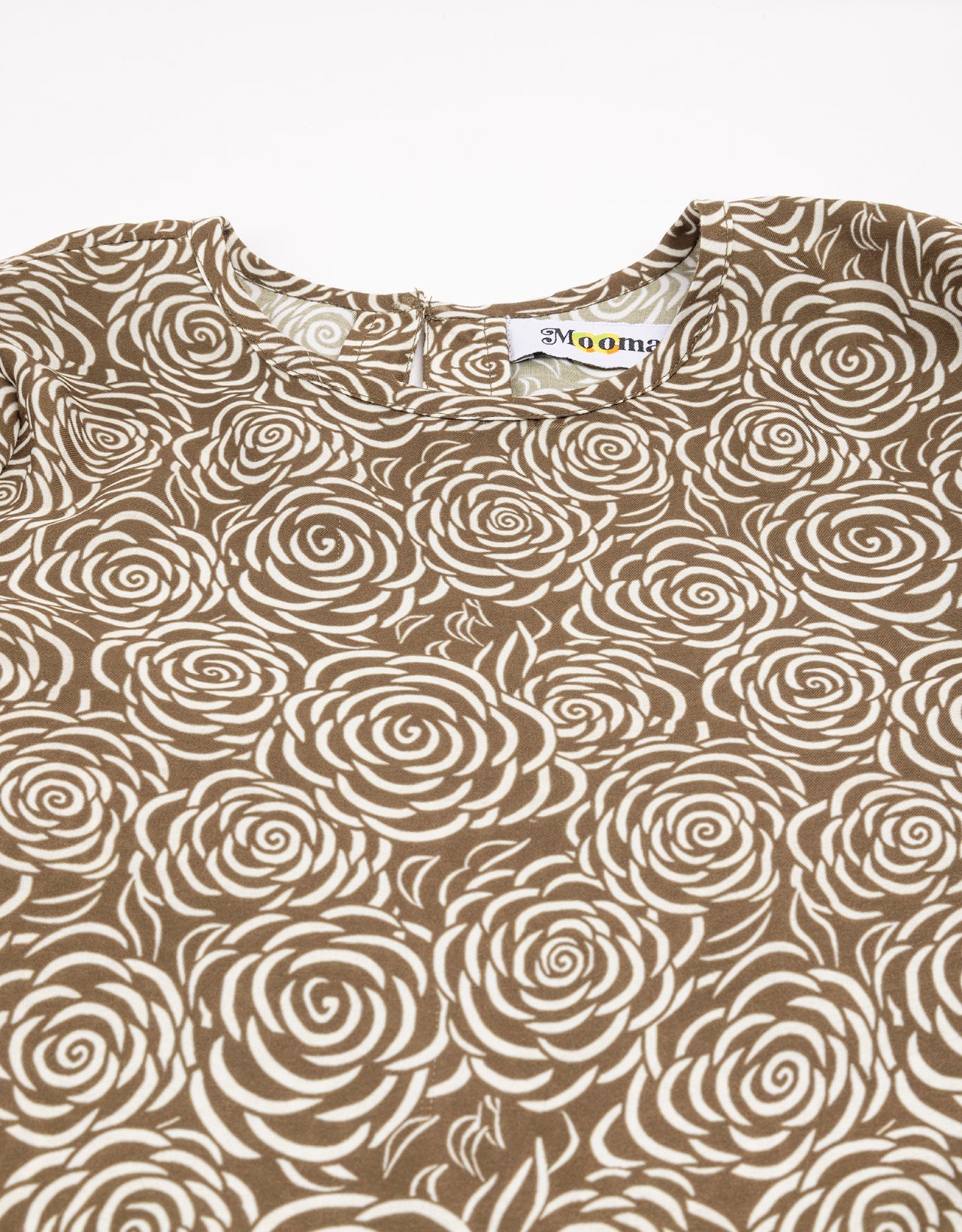 Round Neck Petal Sleeves