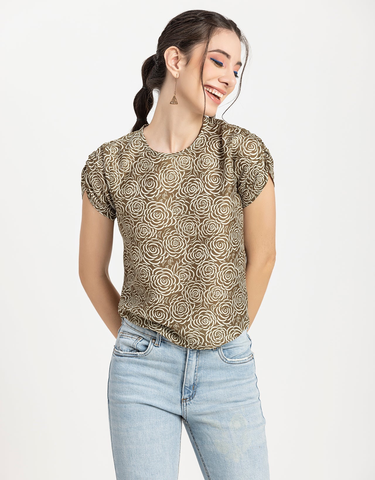 Round Neck Petal Sleeves