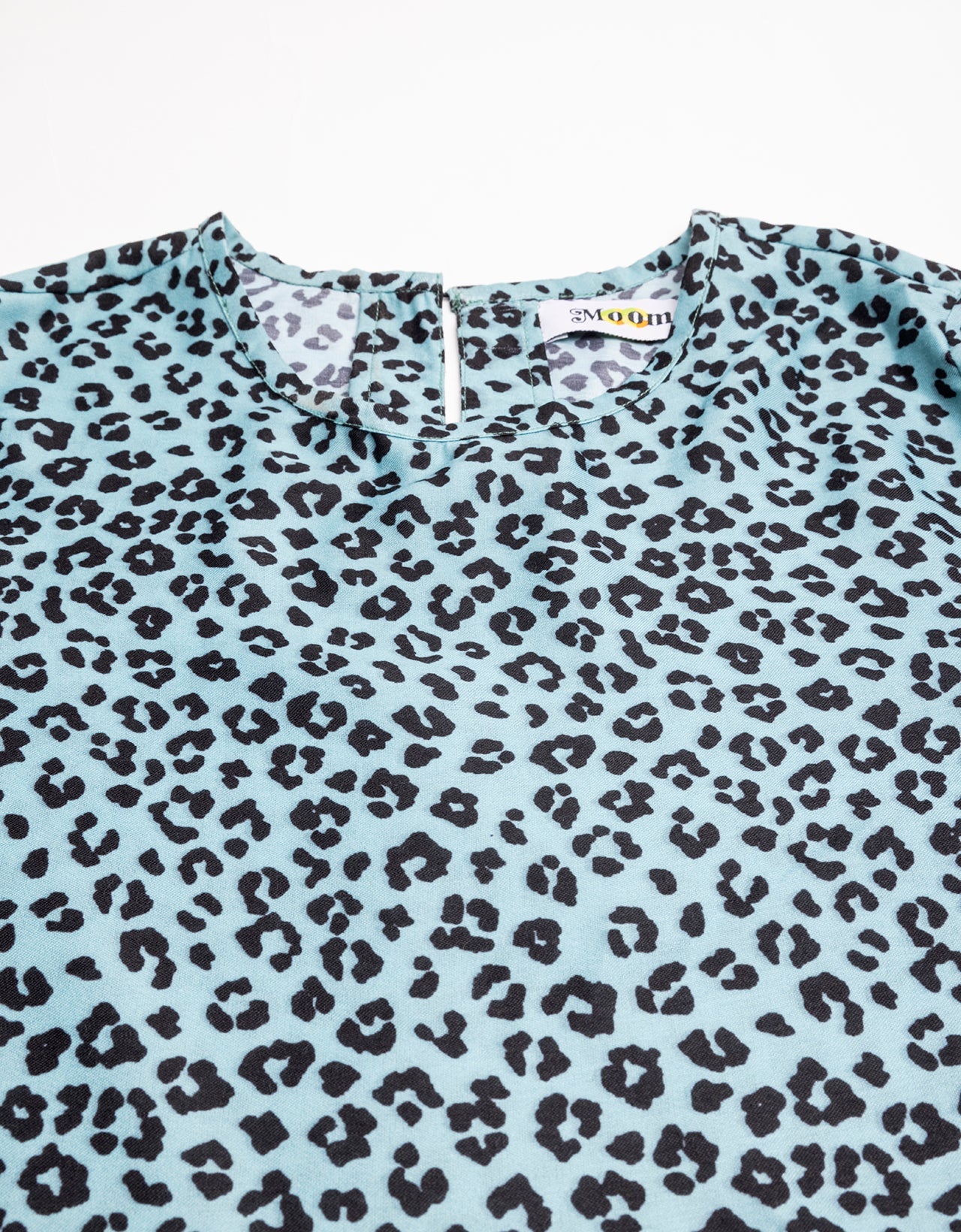 Round Neck Petal Sleeves