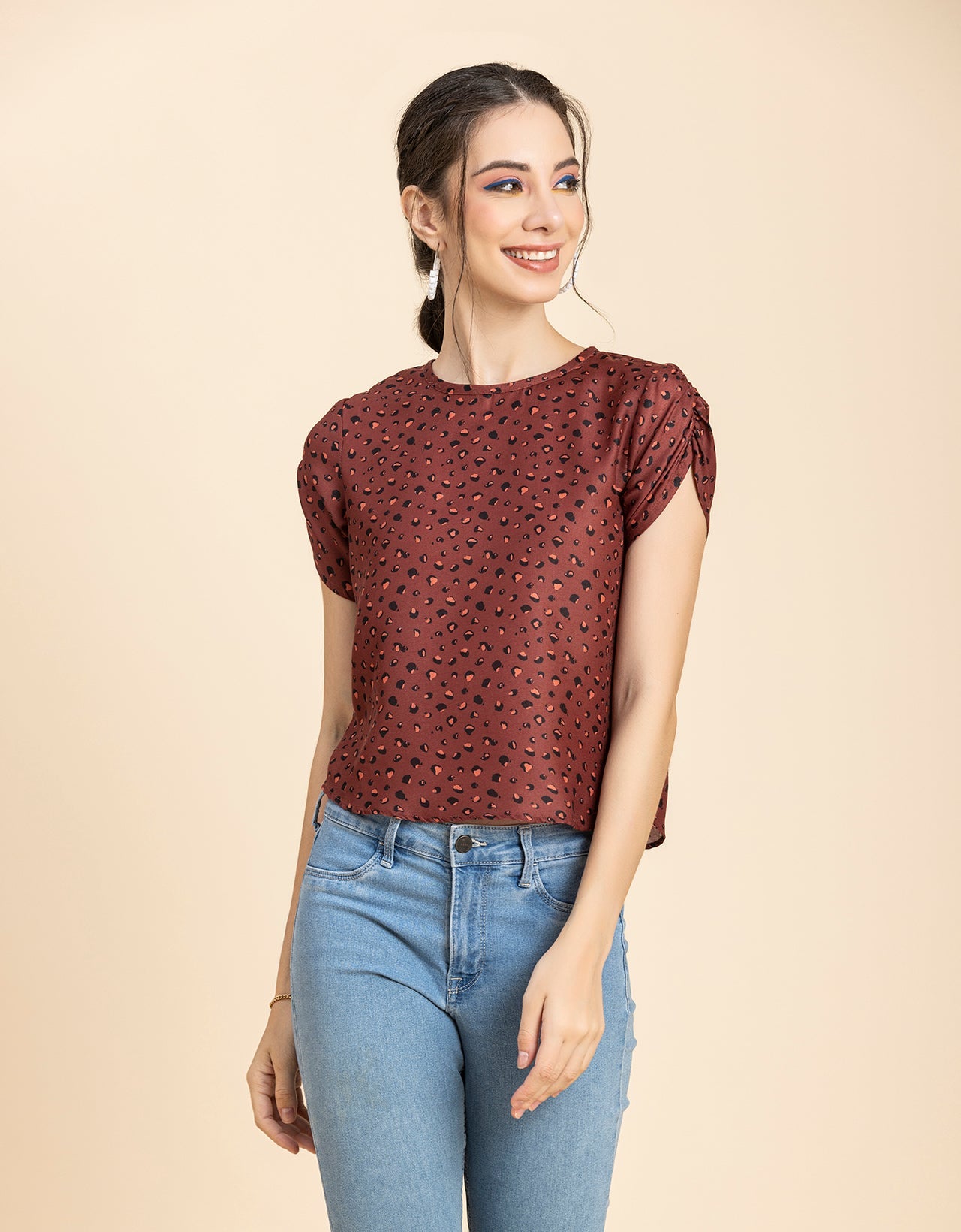 Round Neck Petal Sleeves