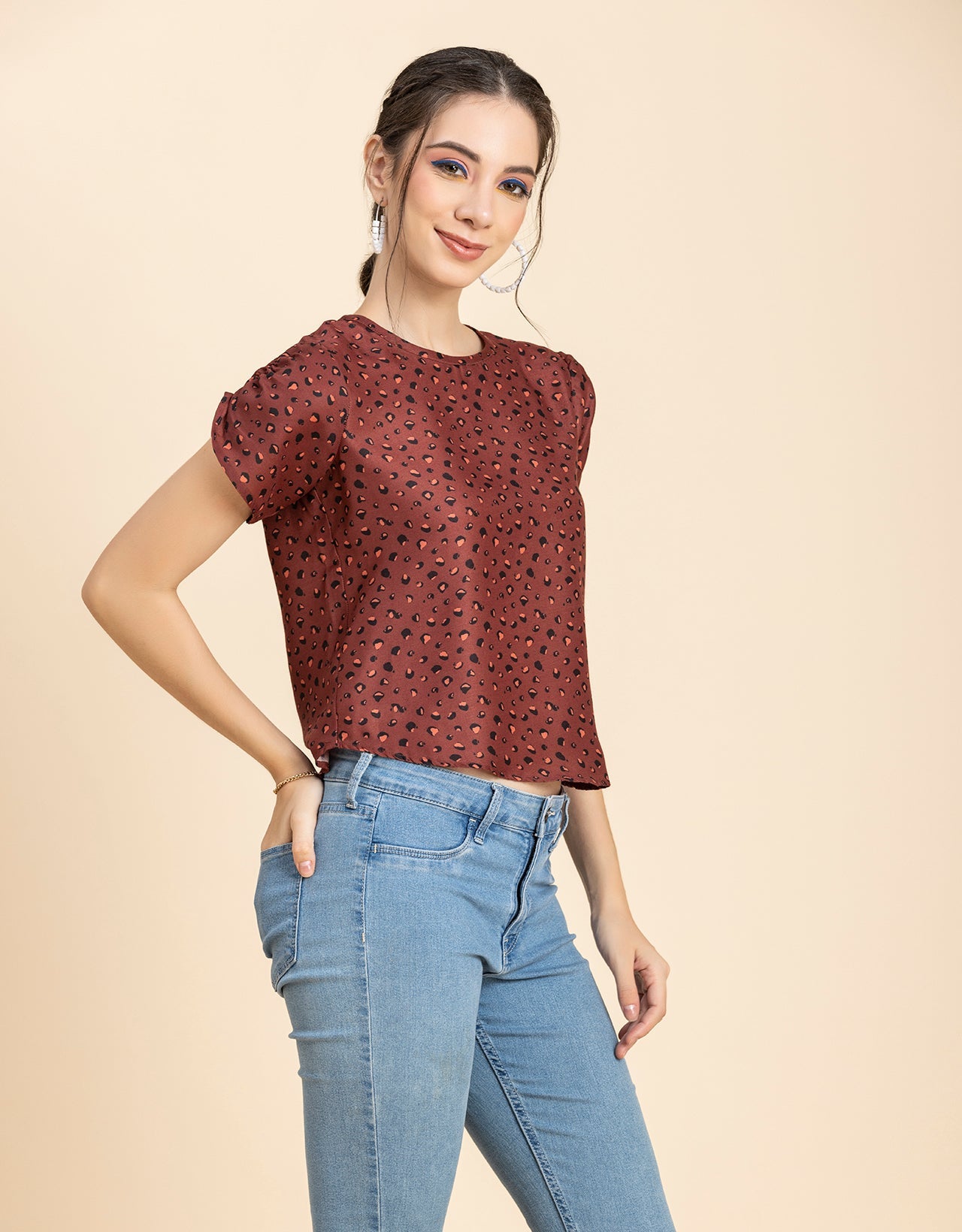 Round Neck Petal Sleeves