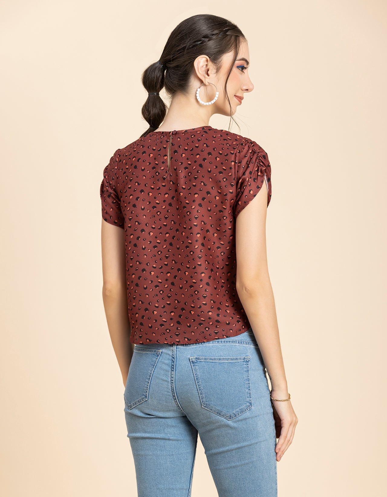 Round Neck Petal Sleeves
