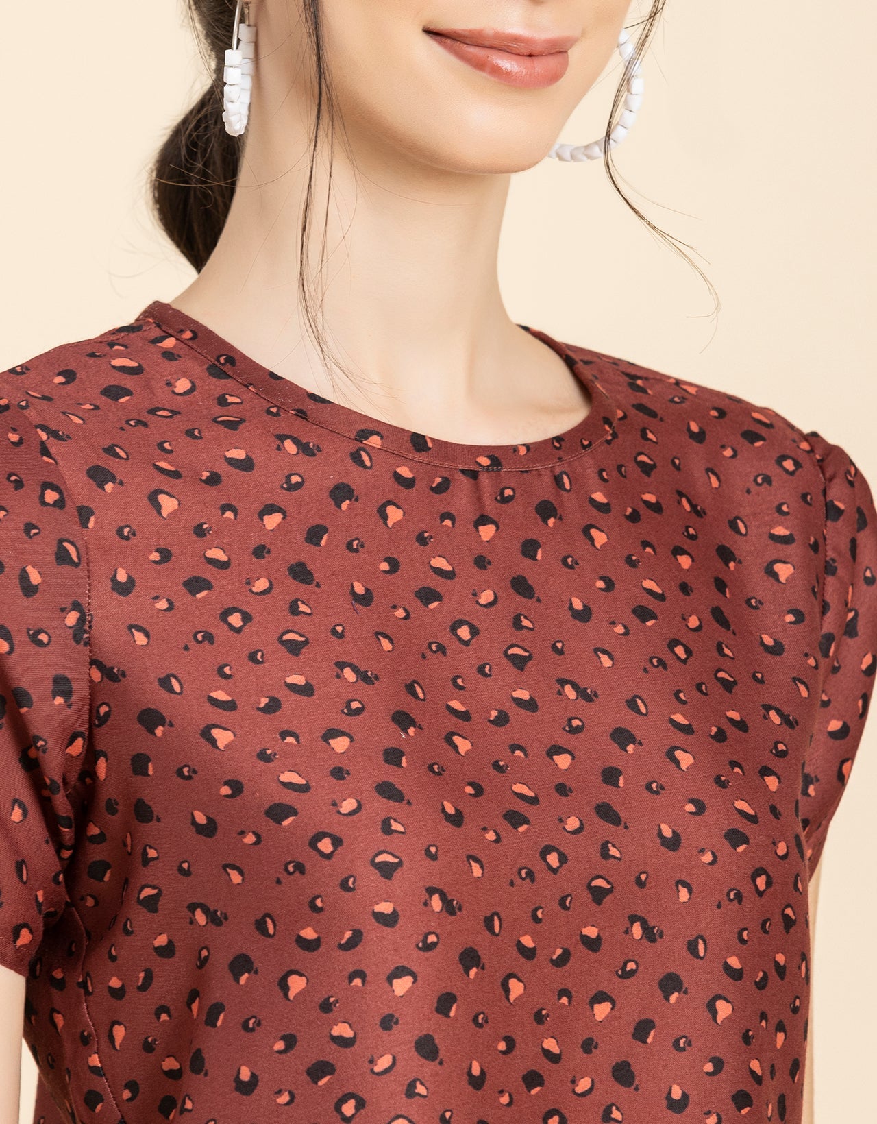 Round Neck Petal Sleeves