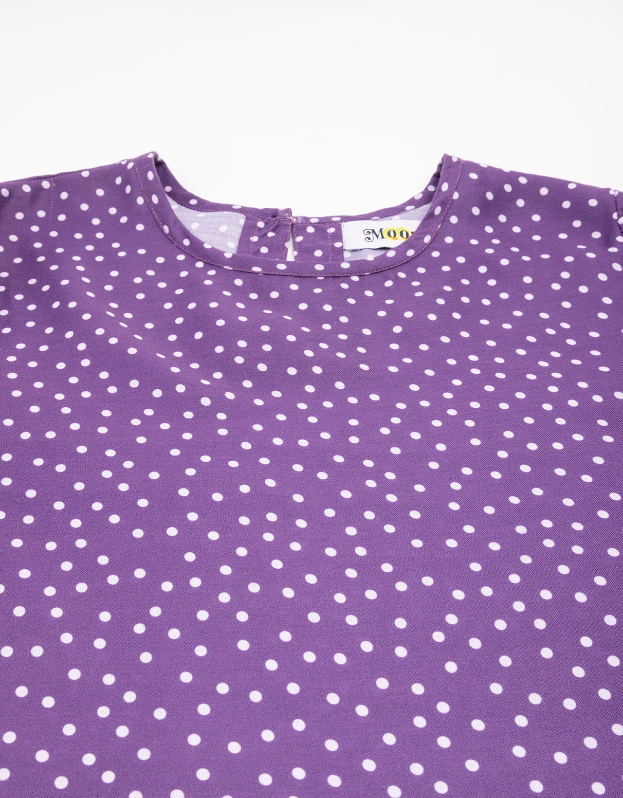 Round Neck Petal Sleeves