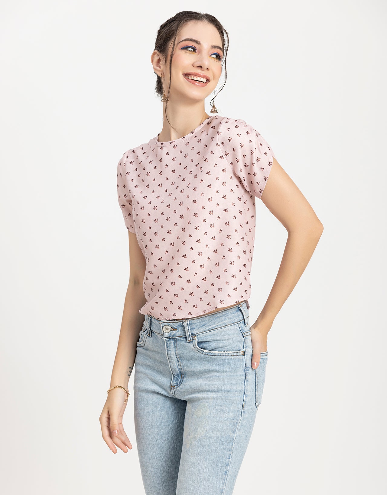 Round Neck Petal Sleeves