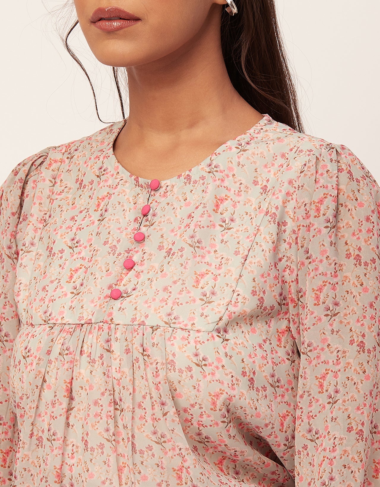 Round Neck Long Puff Sleeve