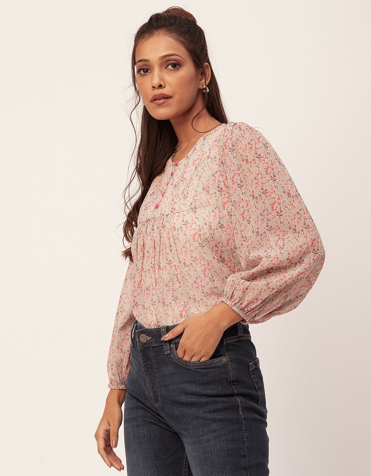 Round Neck Long Puff Sleeve