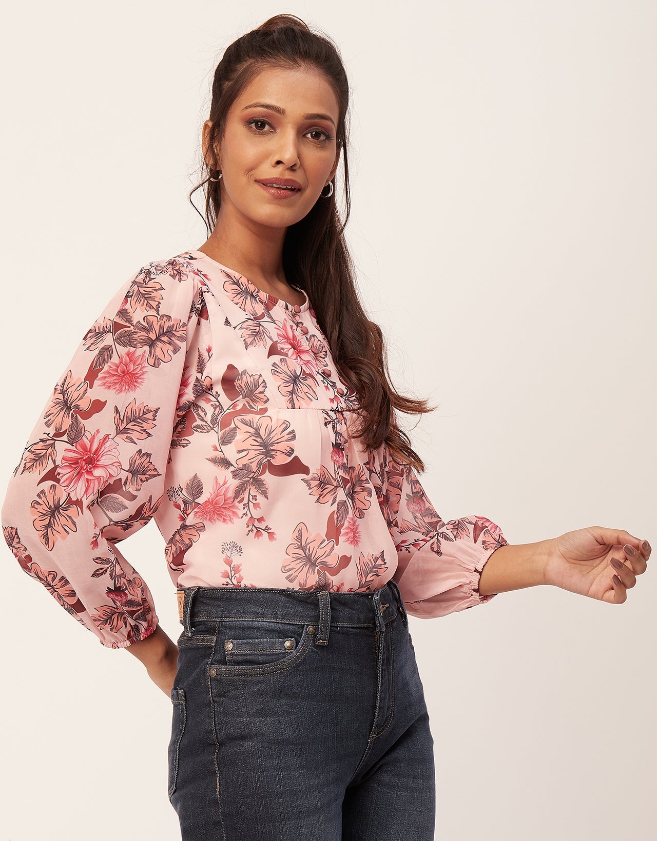 Round Neck Long Puff Sleeve