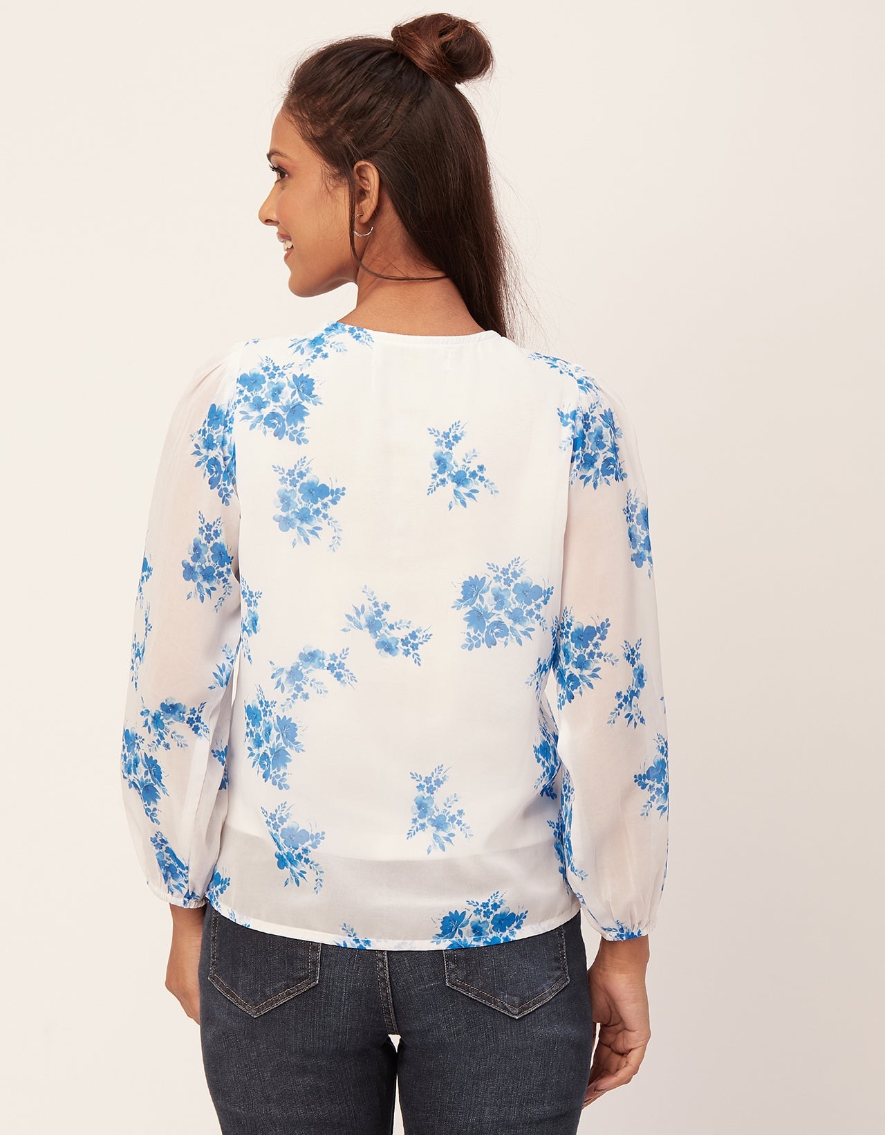 Round Neck Long Puff Sleeve