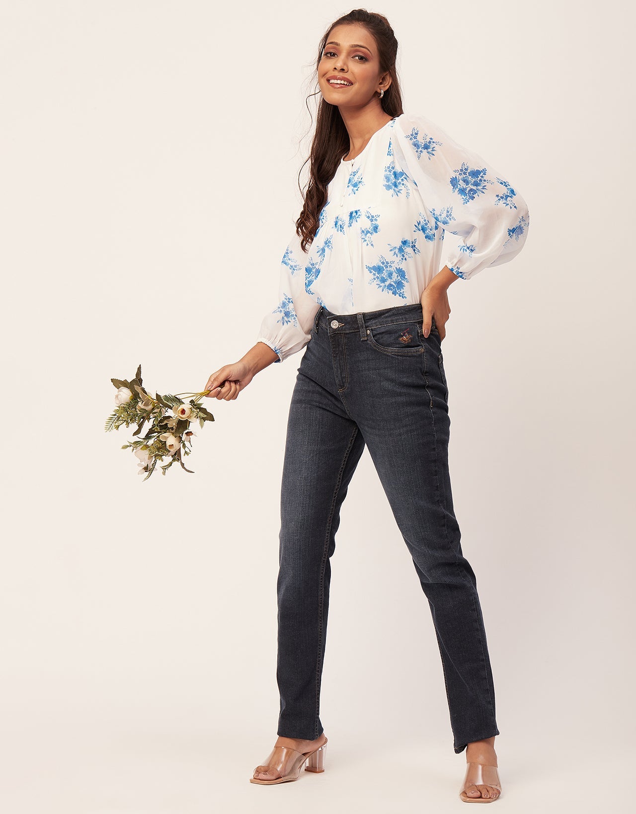 Round Neck Long Puff Sleeve