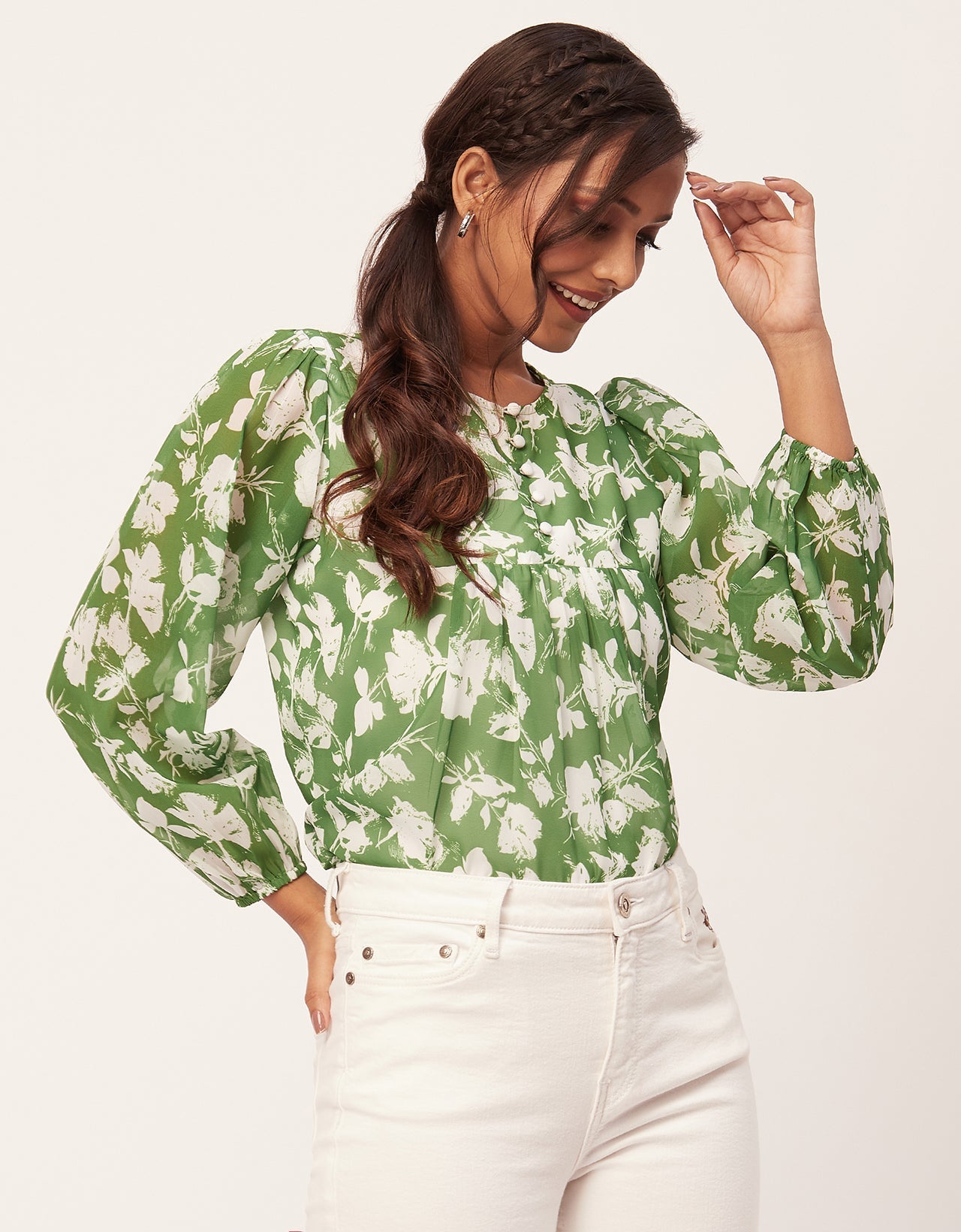 Round Neck Long Puff Sleeve