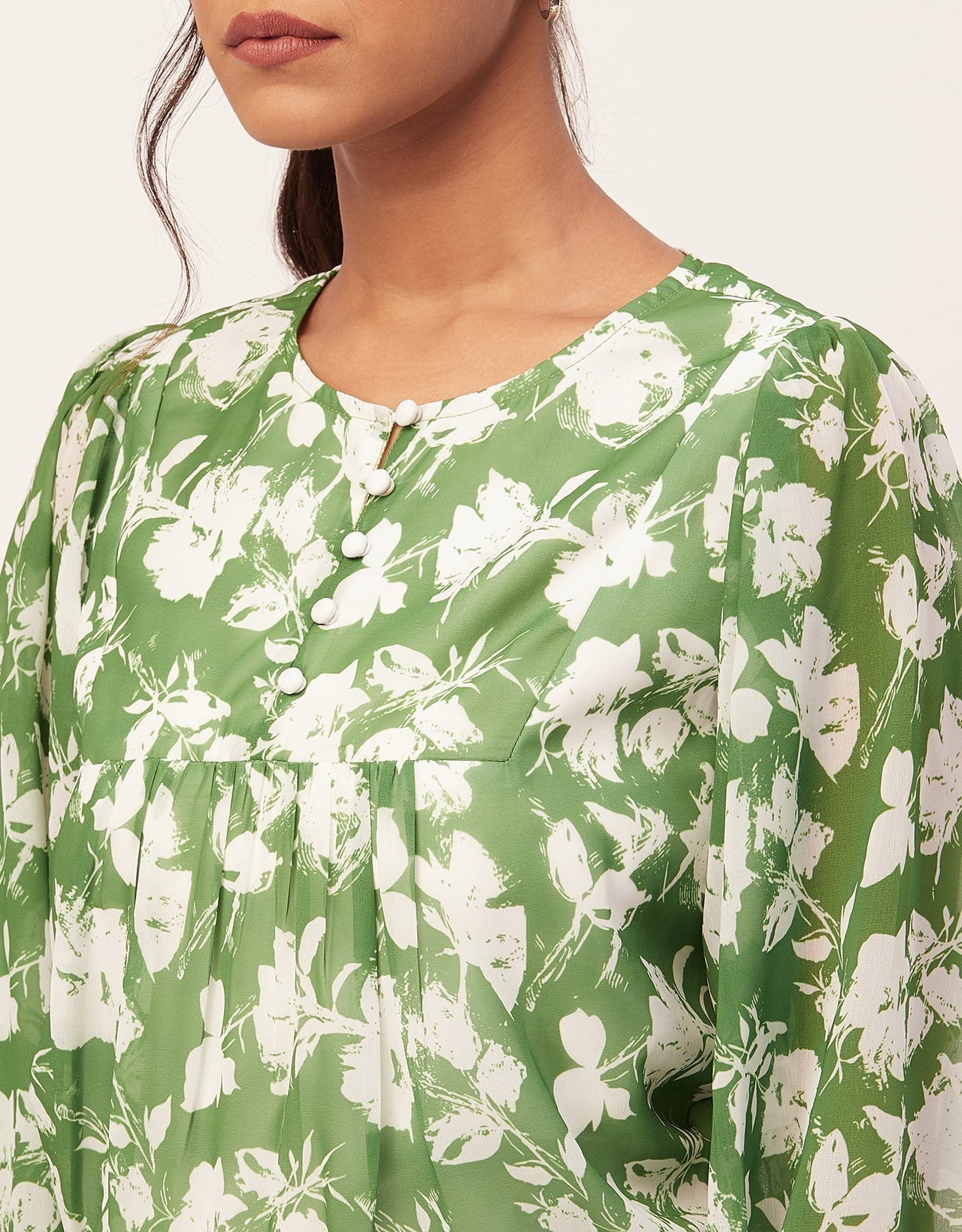 Round Neck Long Puff Sleeve