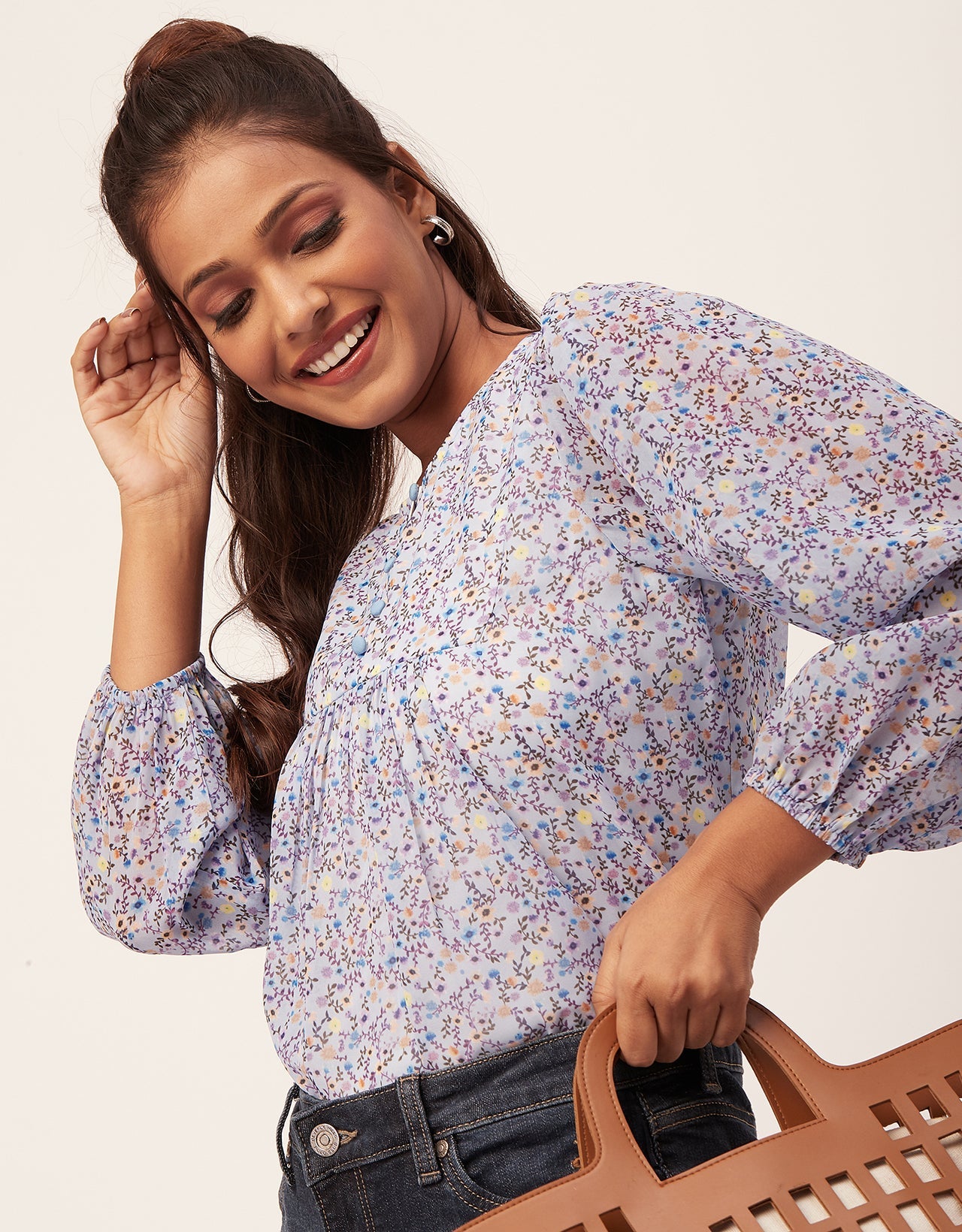 Round Neck Long Puff Sleeve