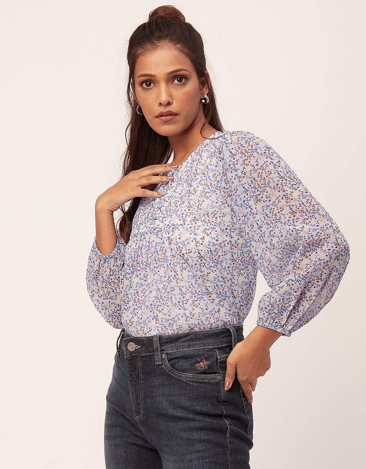 Round Neck Long Puff Sleeve