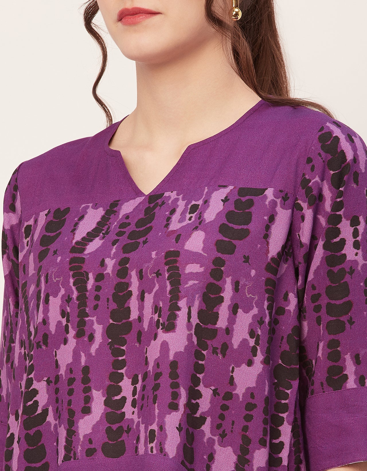 Quarter Sleeve High Low