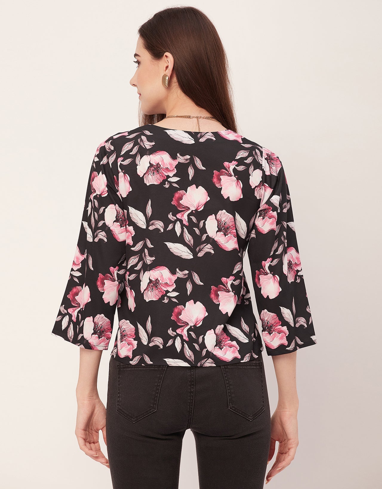 V-Neck Quarter Sleeve Top