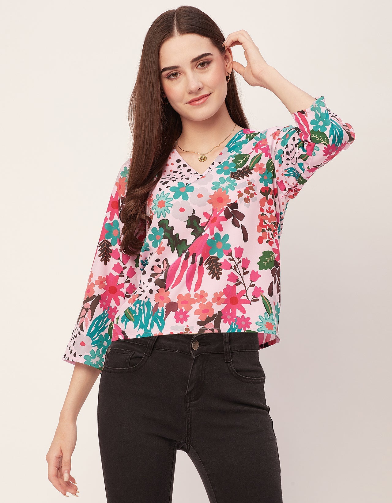 V-Neck Quarter Sleeve Top