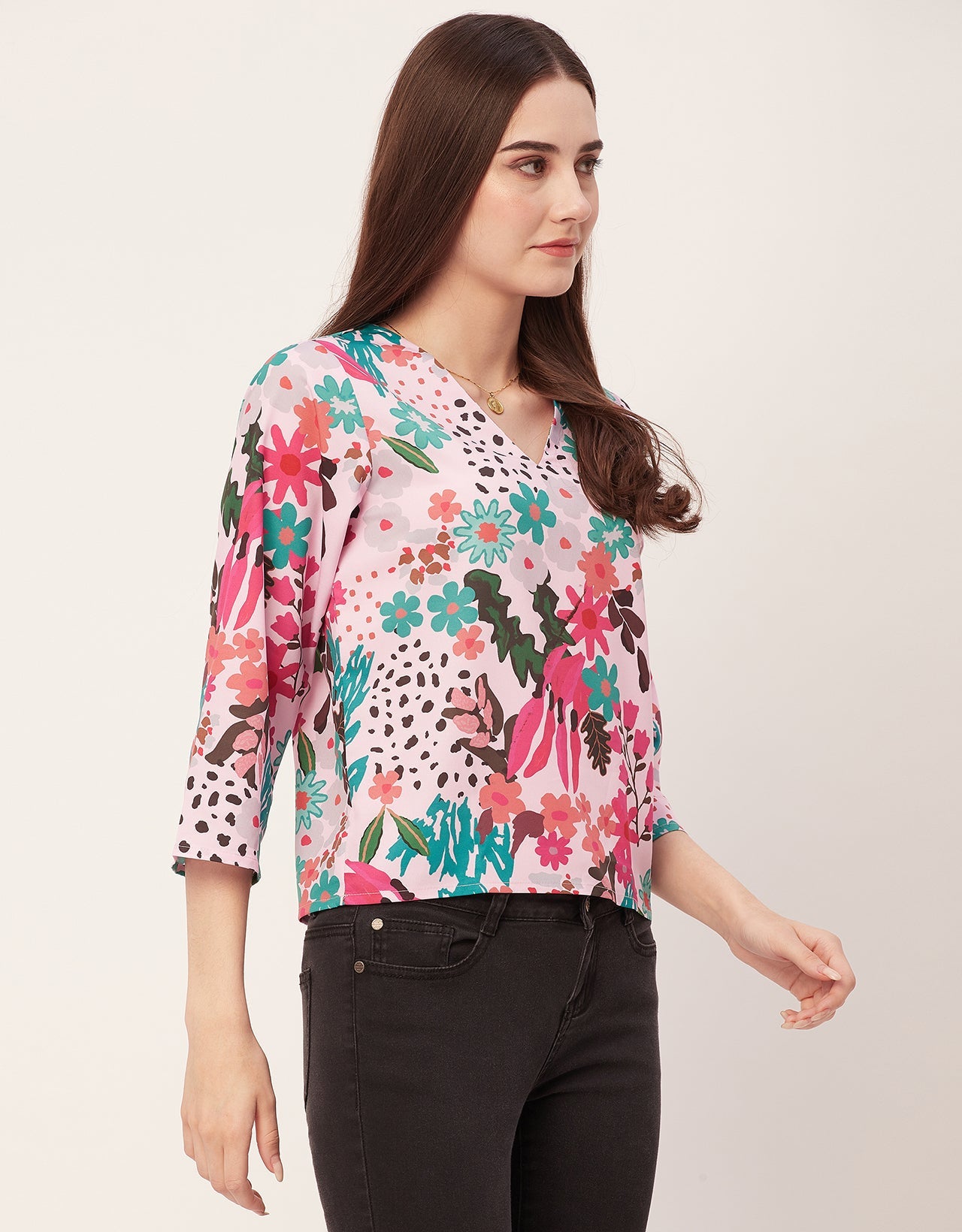 V-Neck Quarter Sleeve Top