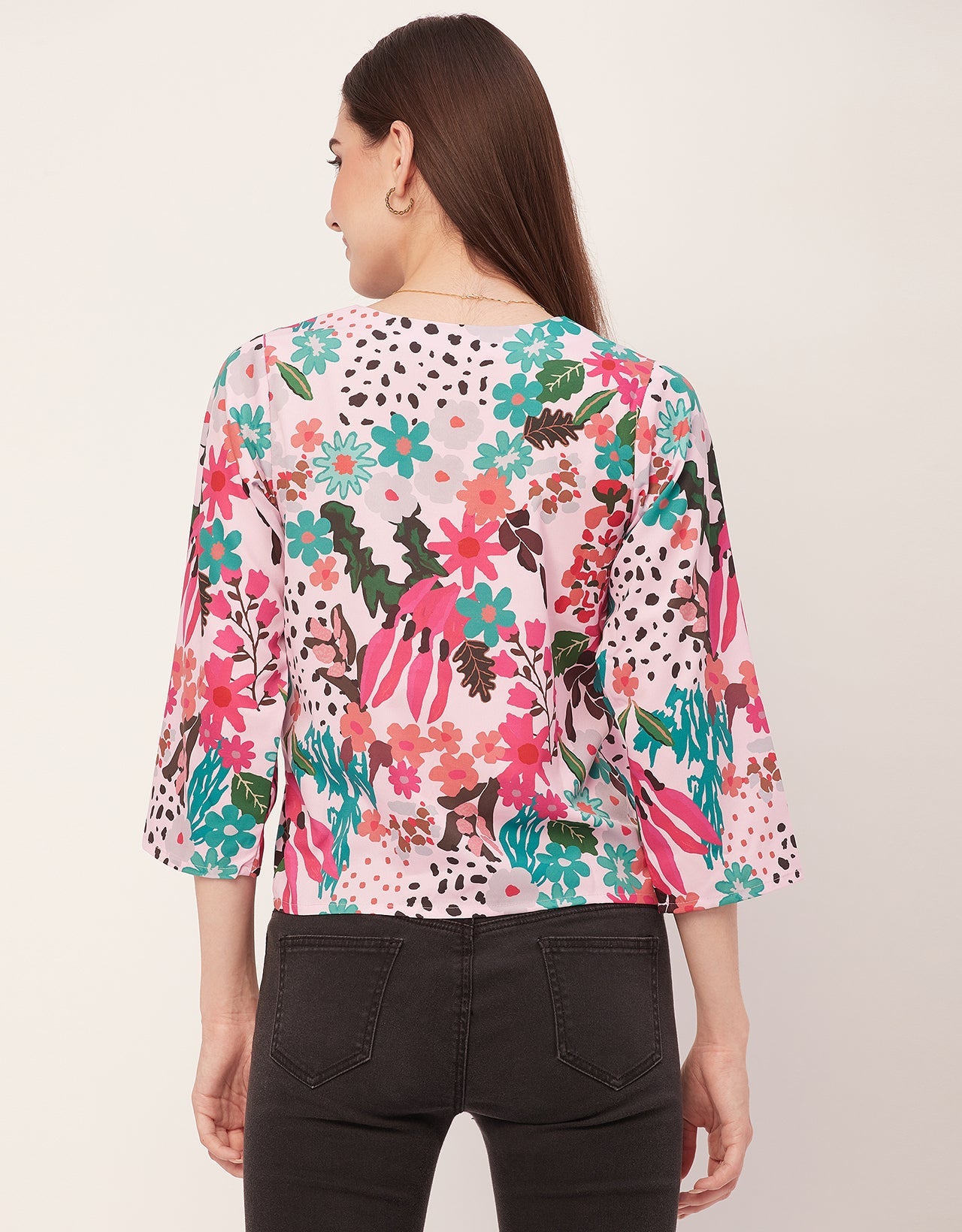 V-Neck Quarter Sleeve Top